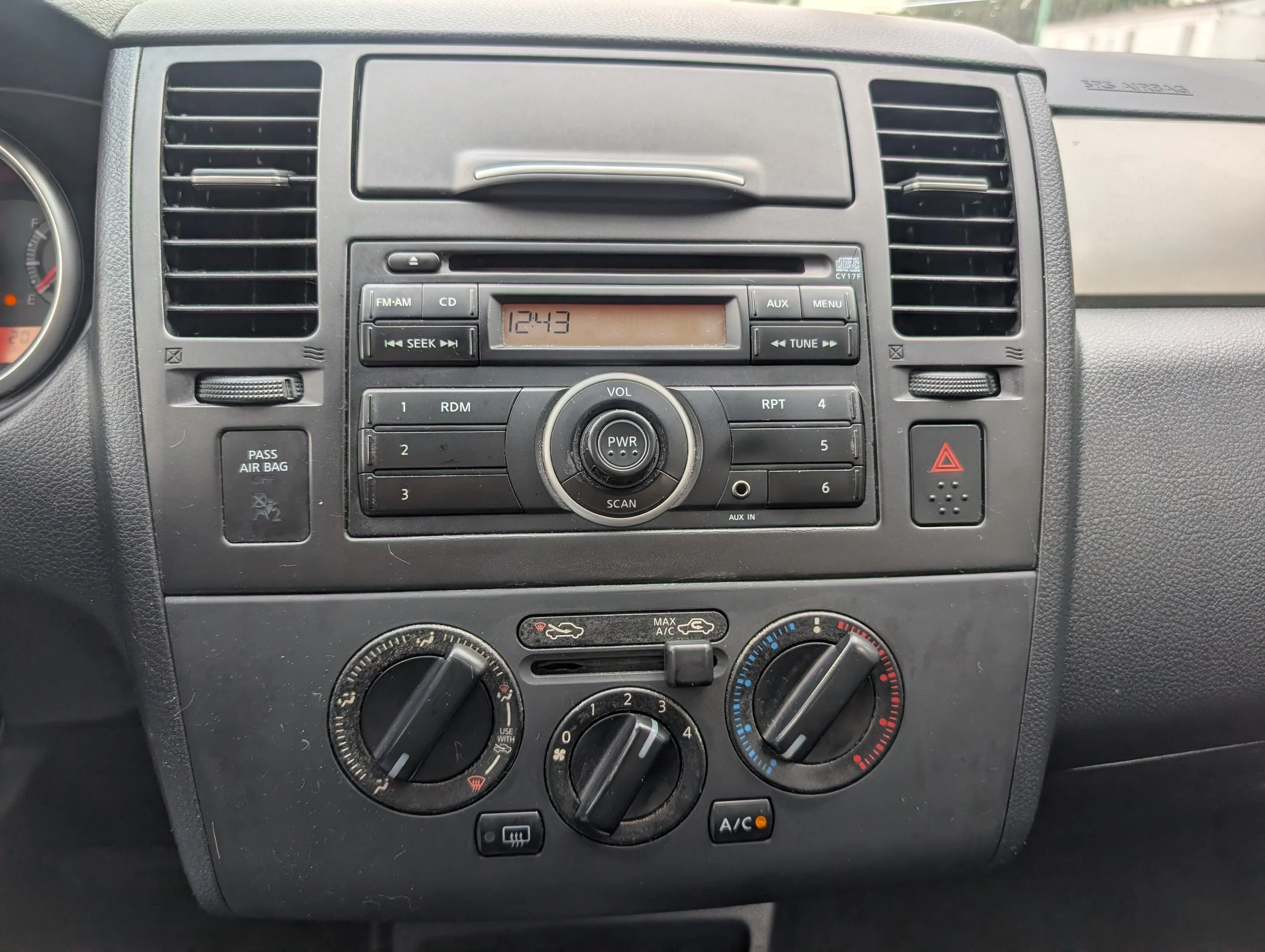 2010 Nissan Versa $2495