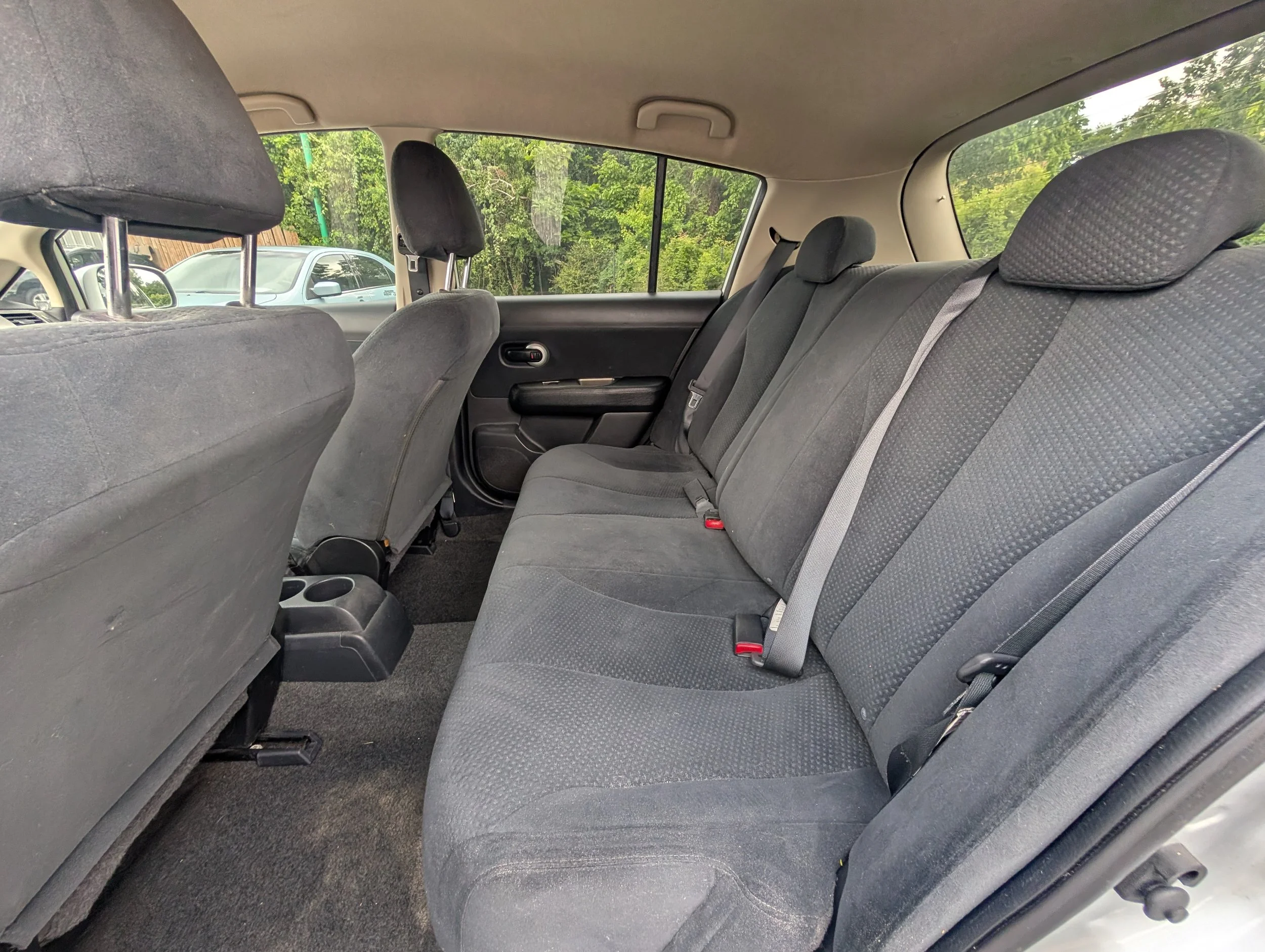 2010 Nissan Versa $2495