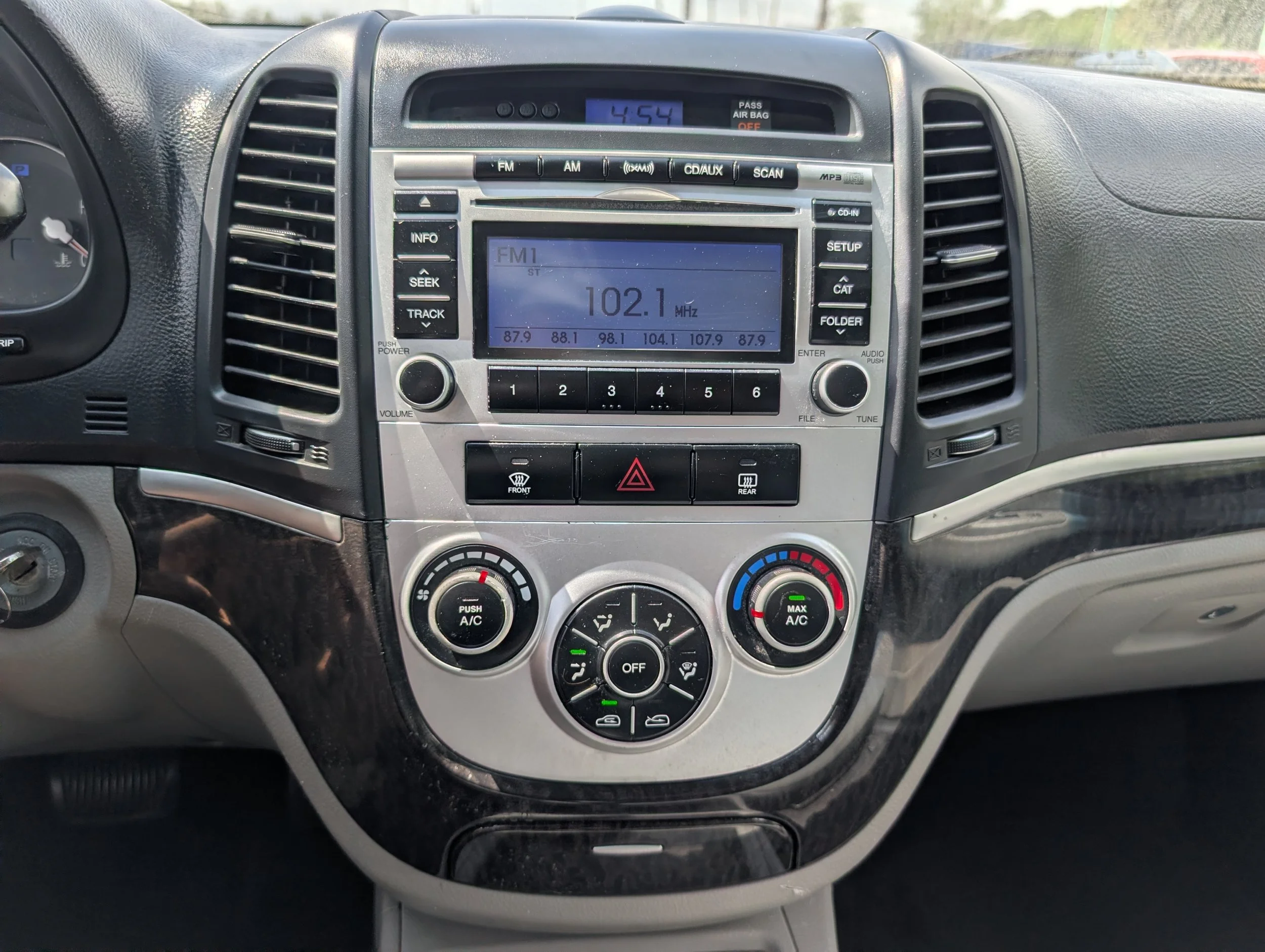 2009 Hyundai Sante Fe $3995