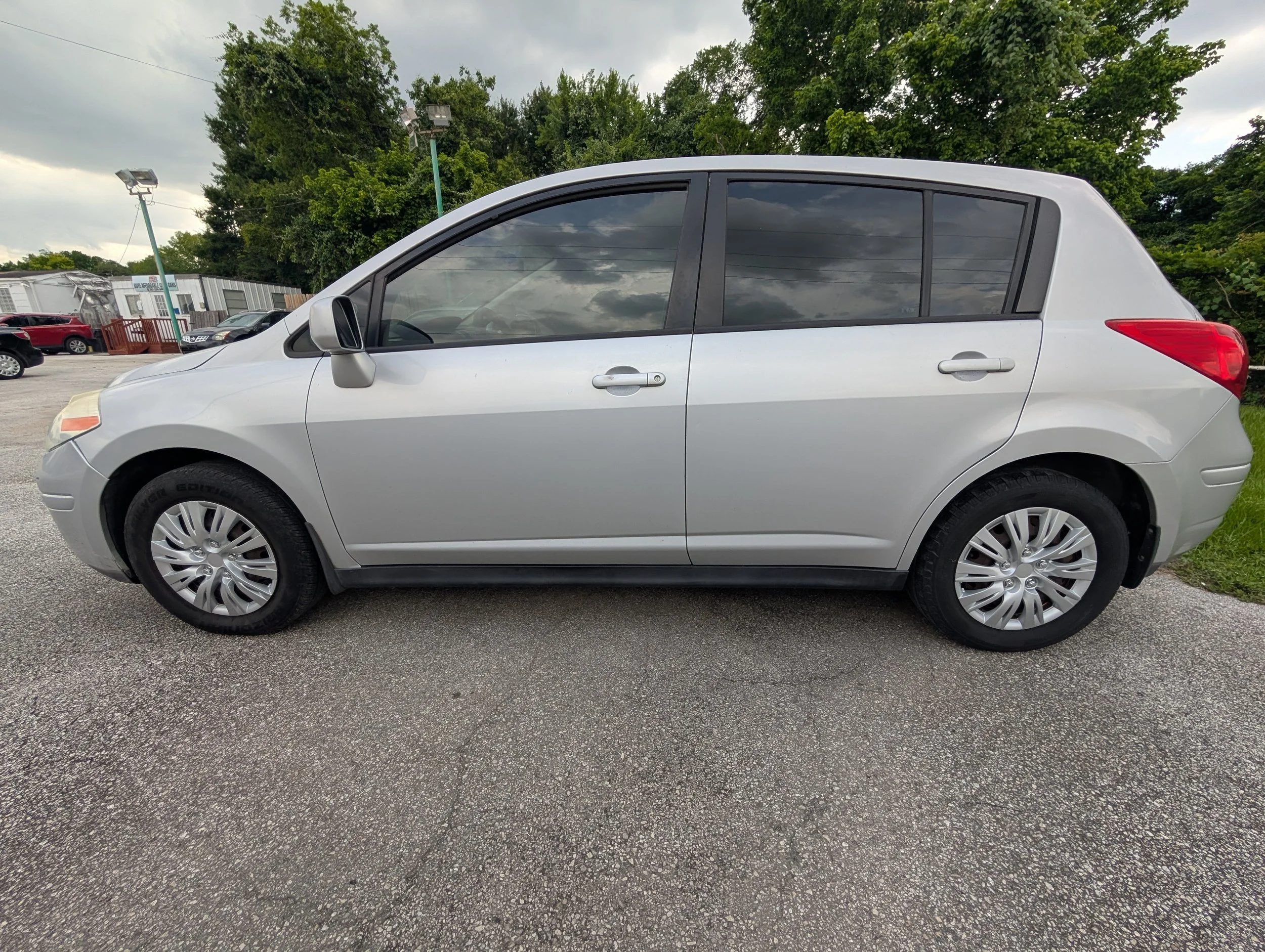 2010 Nissan Versa $2495