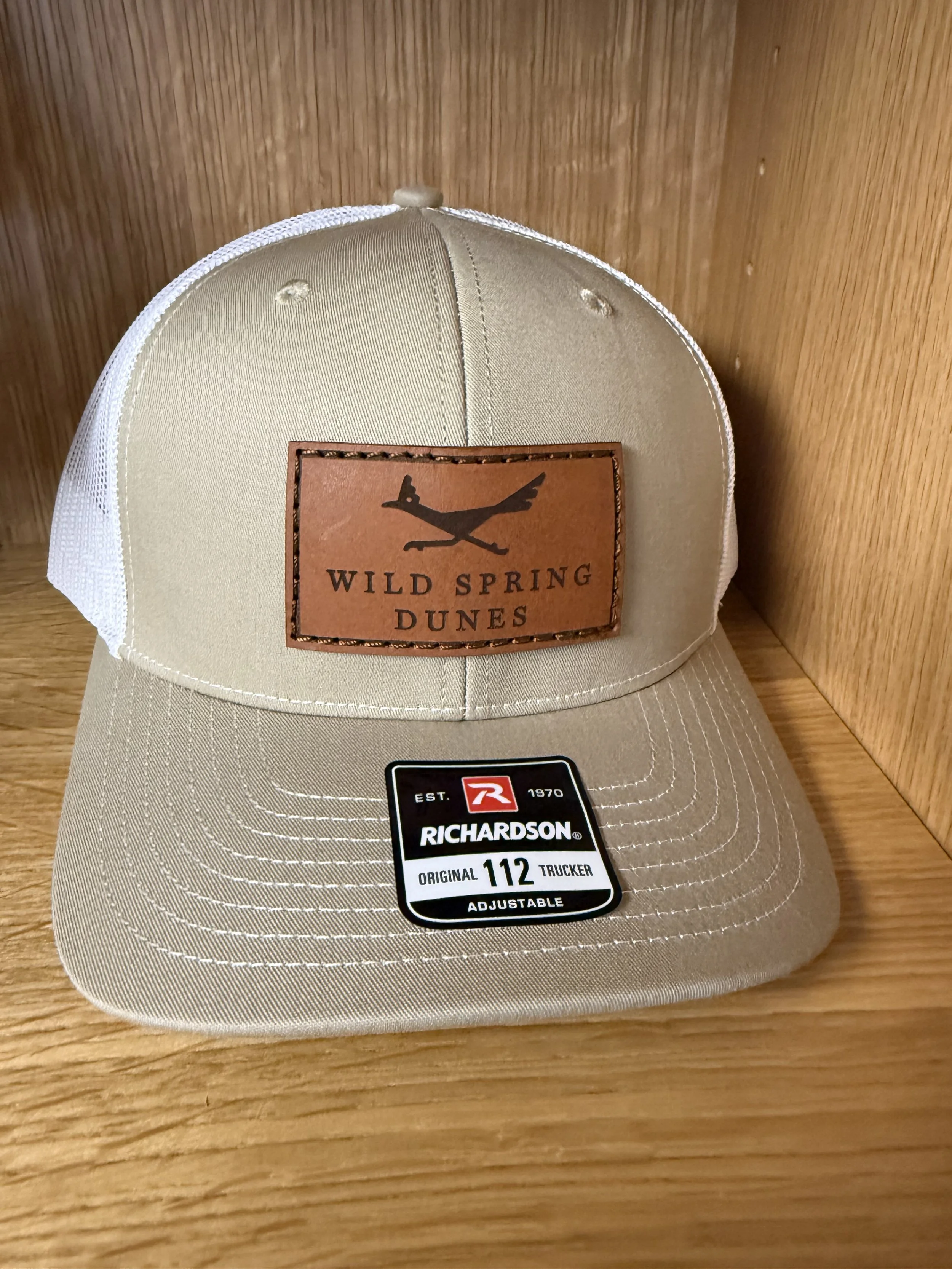 112 - Khaki/White