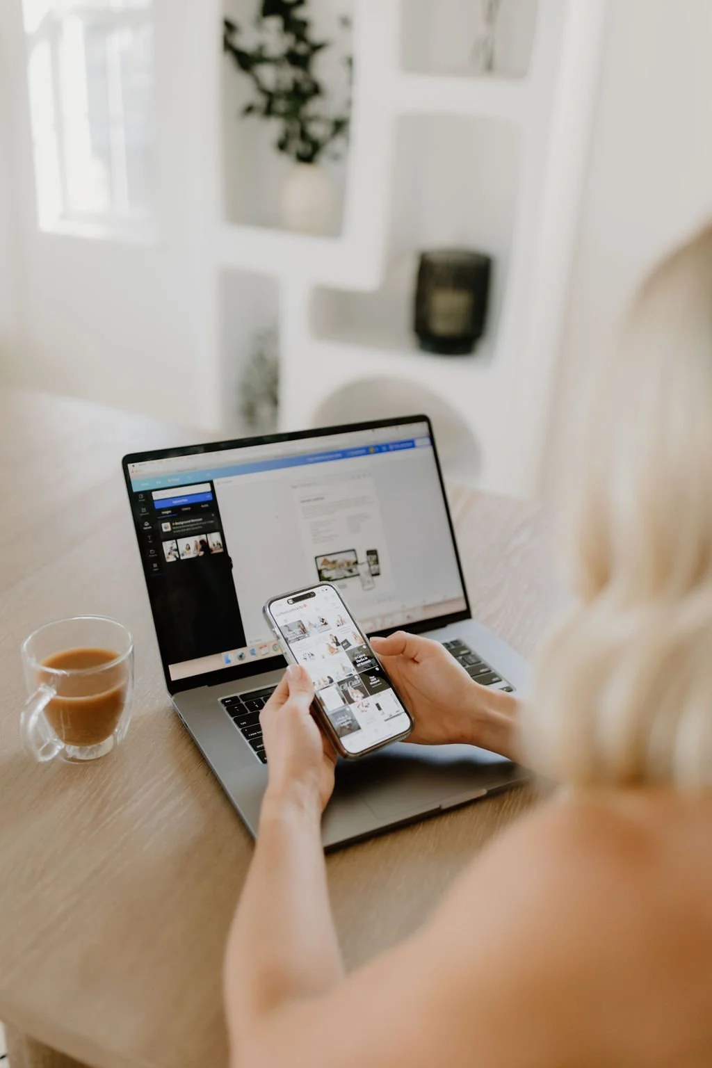 Sammamish homeowner preparing to sell using digital tools