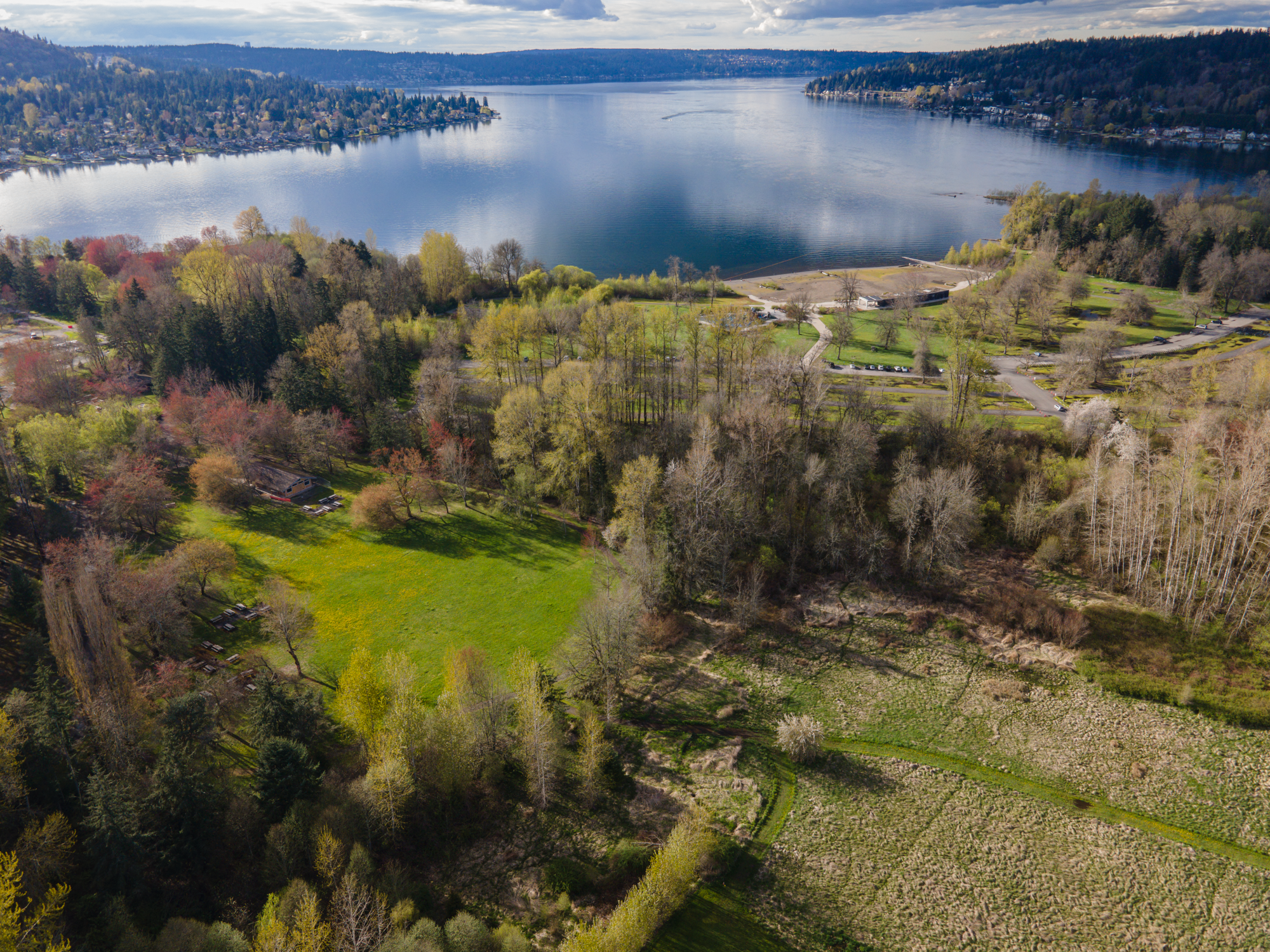 Aerial view of Sammamish, Washington showing lake, plateau, and residential neighborhoods"