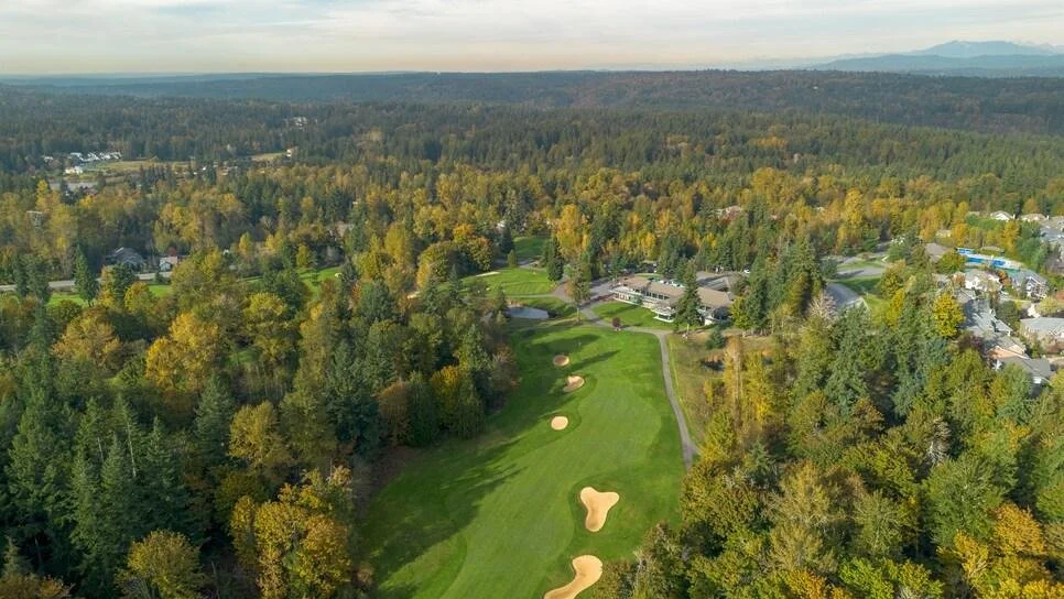 The Plateau Club golf course Sammamish Washington near Castle Pines and Vintage neighborhood homes served by the Lake Washington school district