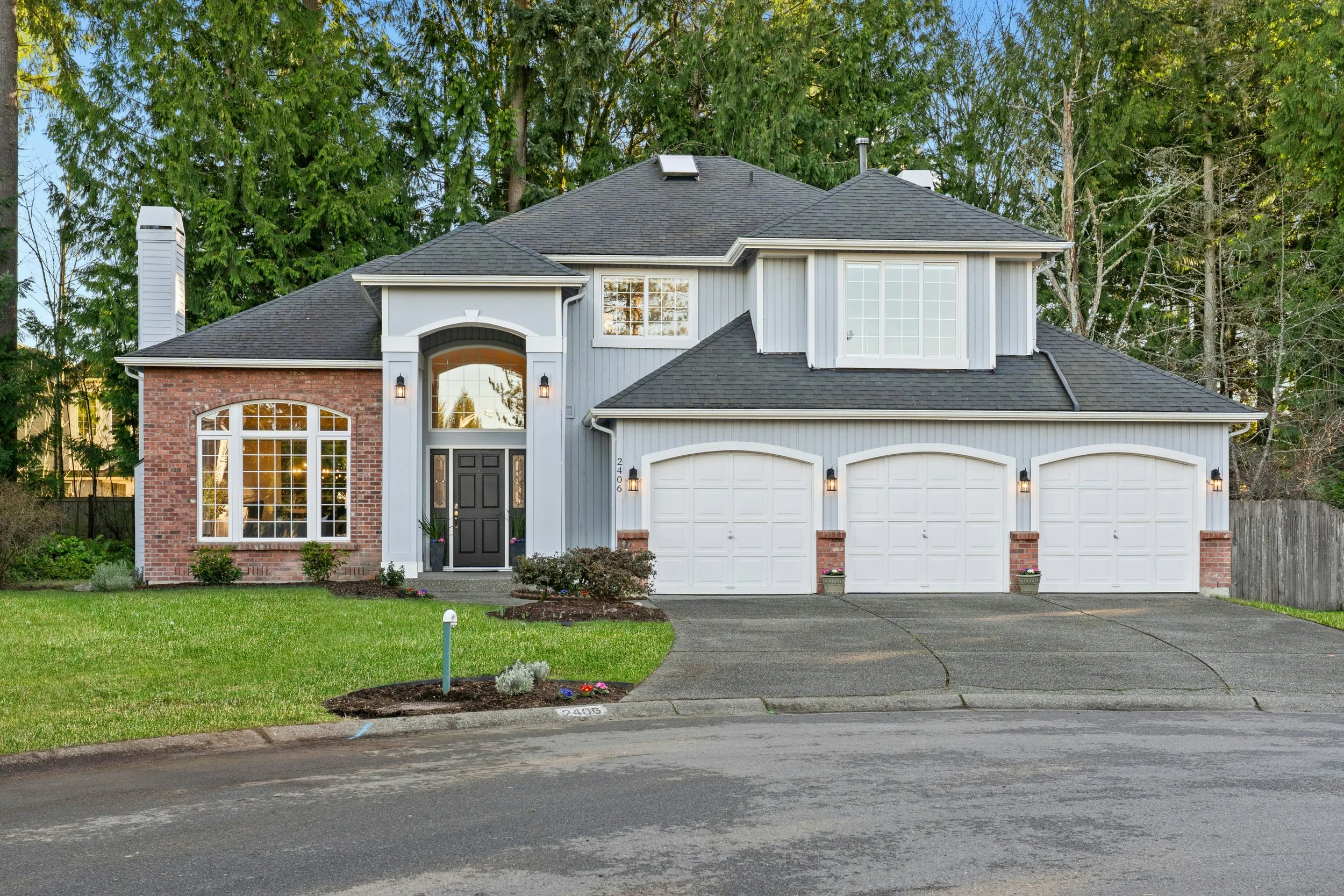 Sammamish home listed and sold by Maggie Vreeburg Sammamish real estate agent