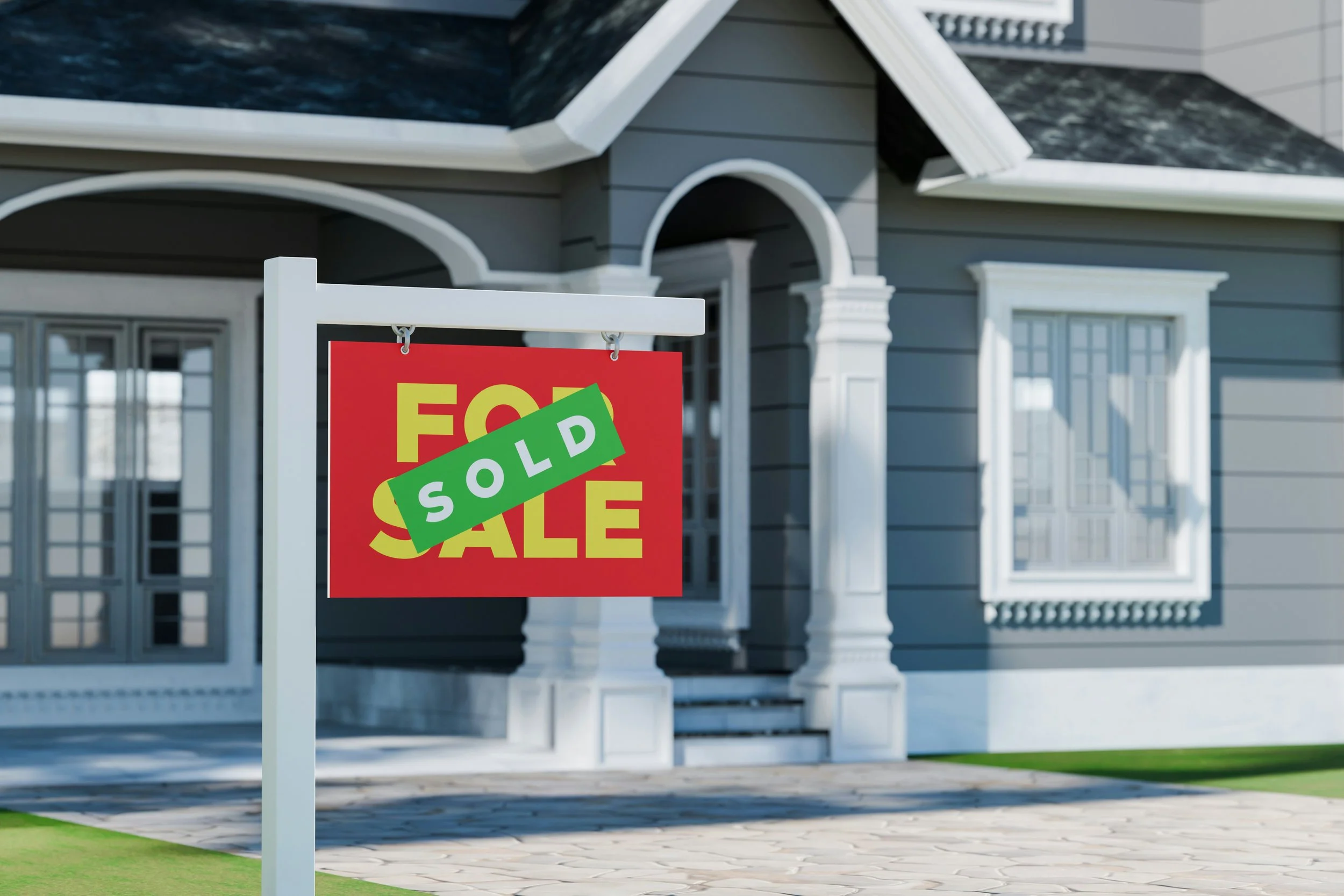 For sale sign in front of a Sammamish, WA home starting the selling process