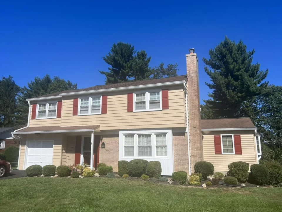 Exterior 5.jpg