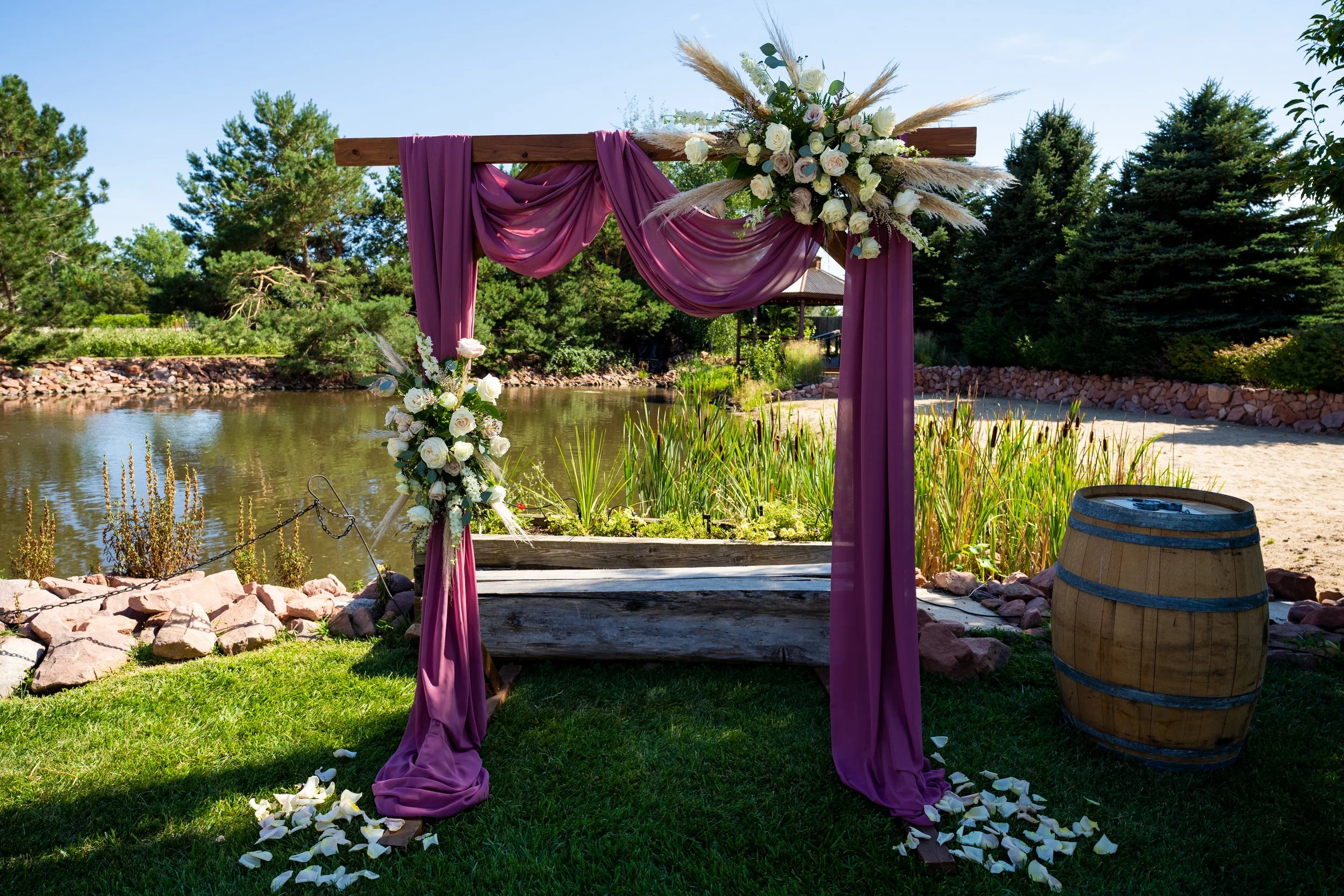 marquisephotography_Kinsey_Nikko_wedding_hillsidevineyard_081222-372.jpg