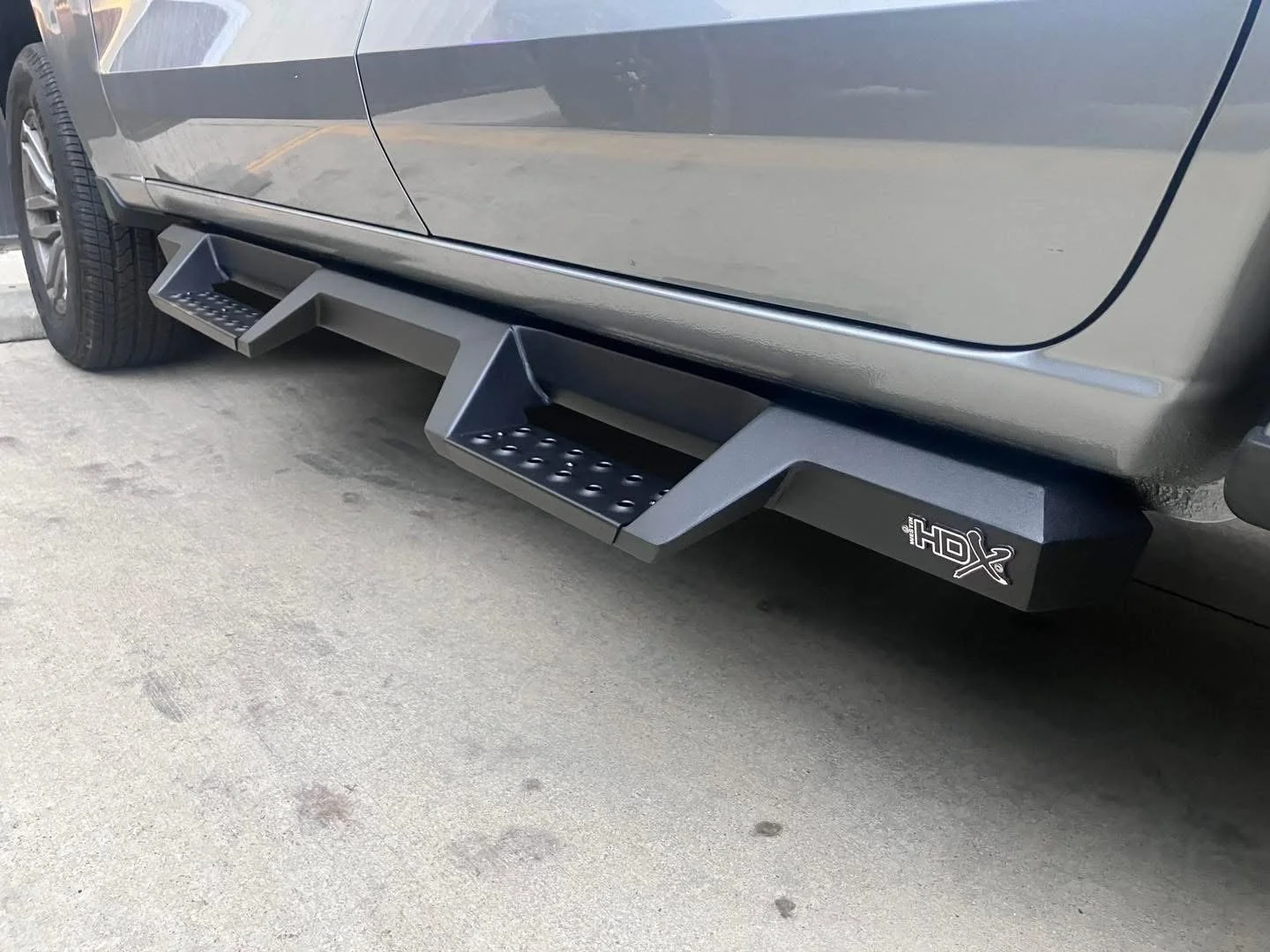 Running boards installed on a truck in Columbus, IN