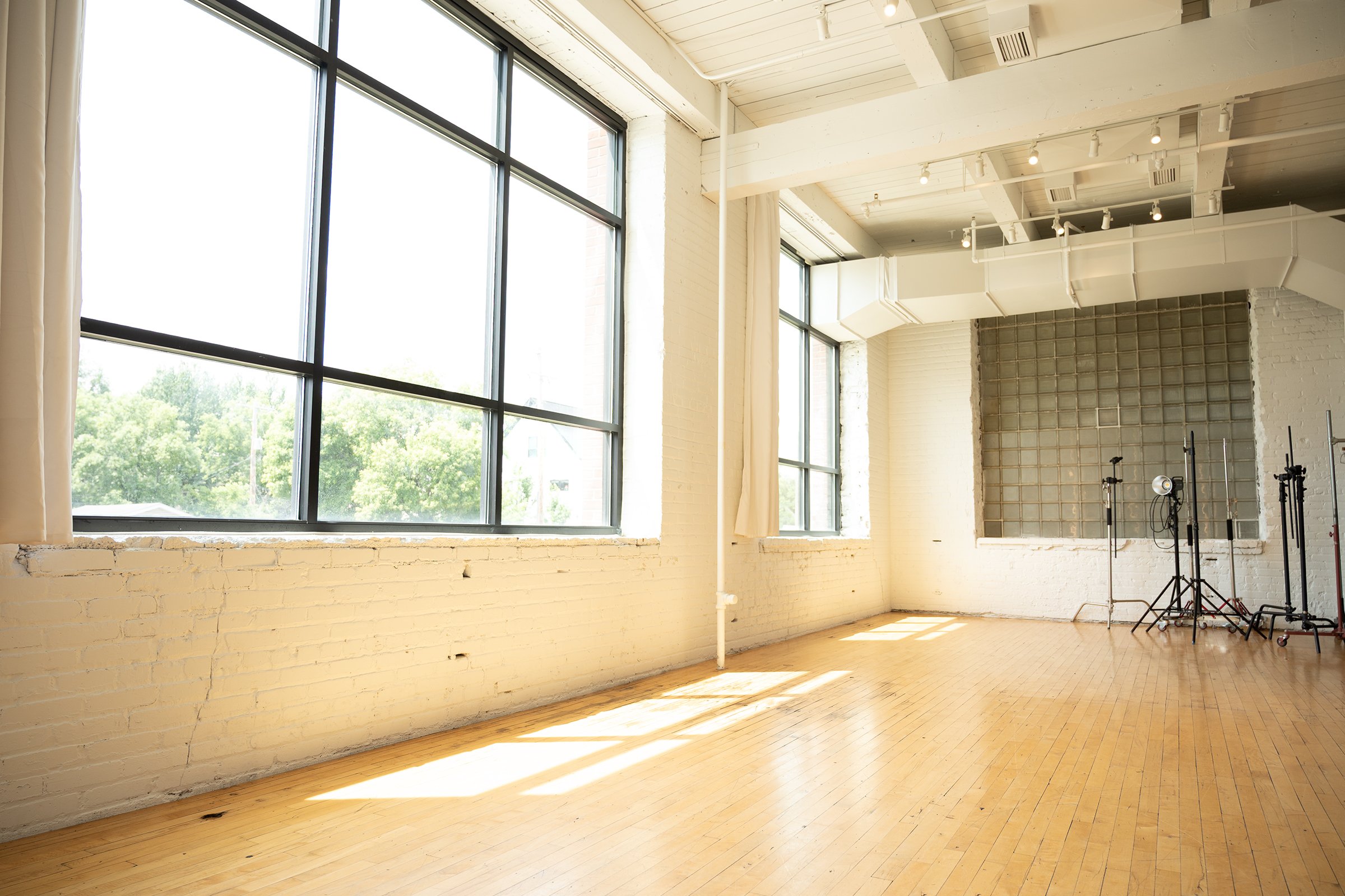 Minneapolis photo studio rental.jpg