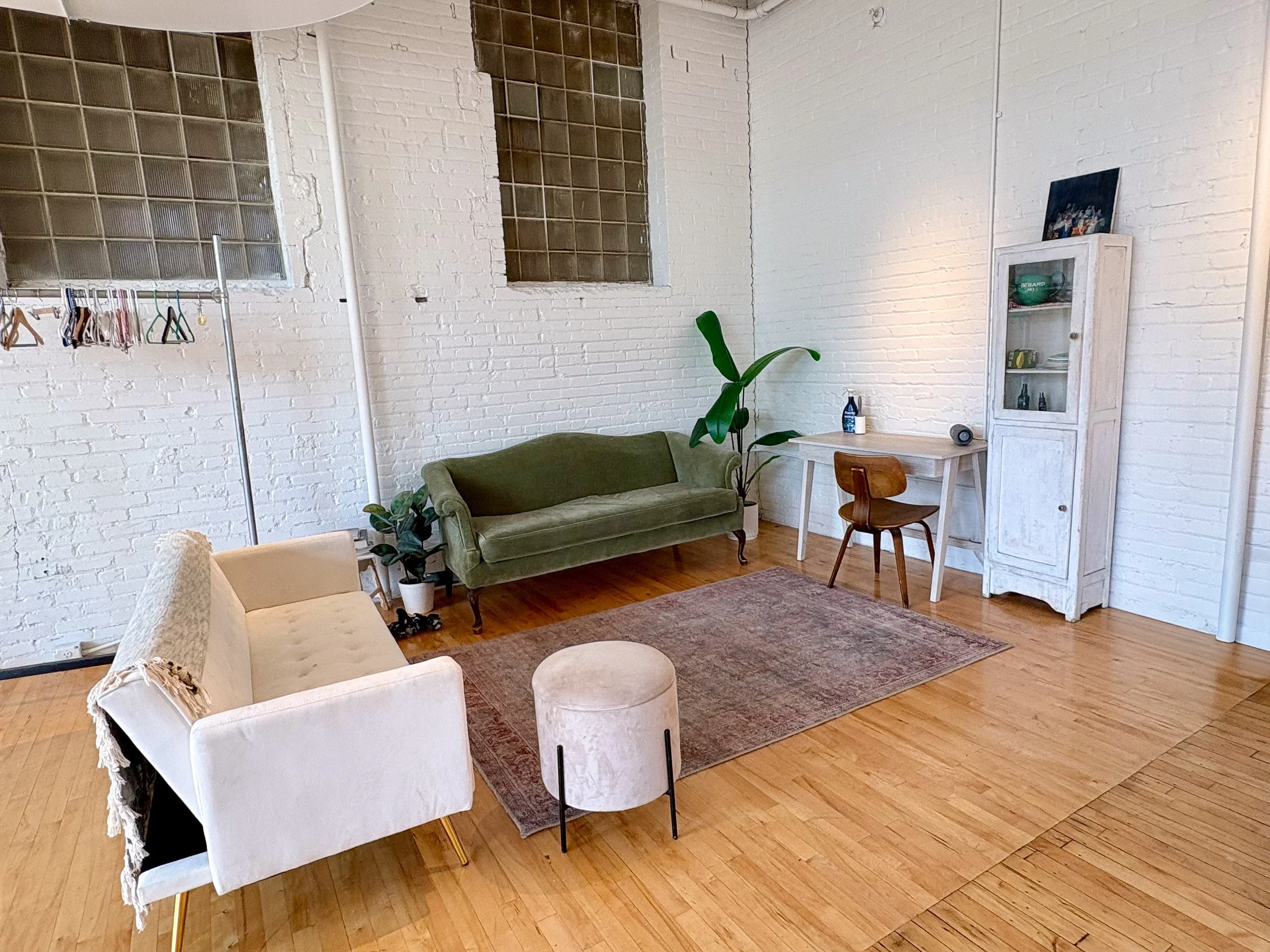 Grove photography Studio rental_4888 copy.jpg