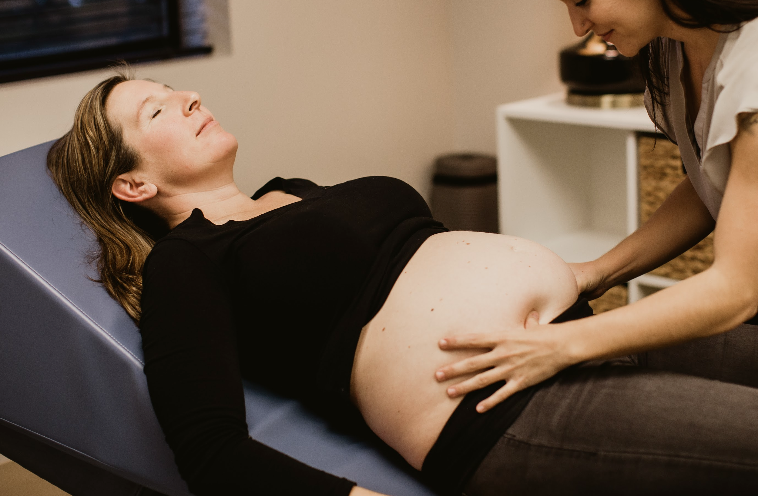 Dr Shannon performing Webster Technique on a pregnancy patient in  Camas wa