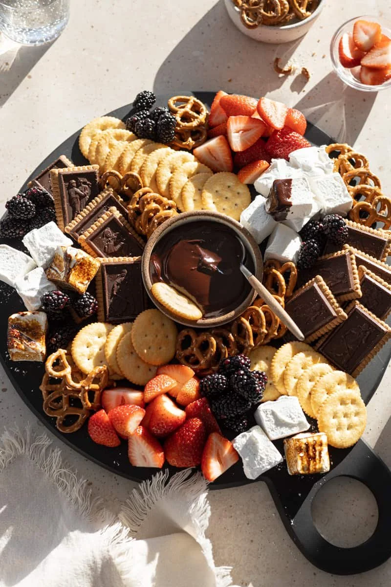 Dessert-Charcuterie-Board-Final.jpg