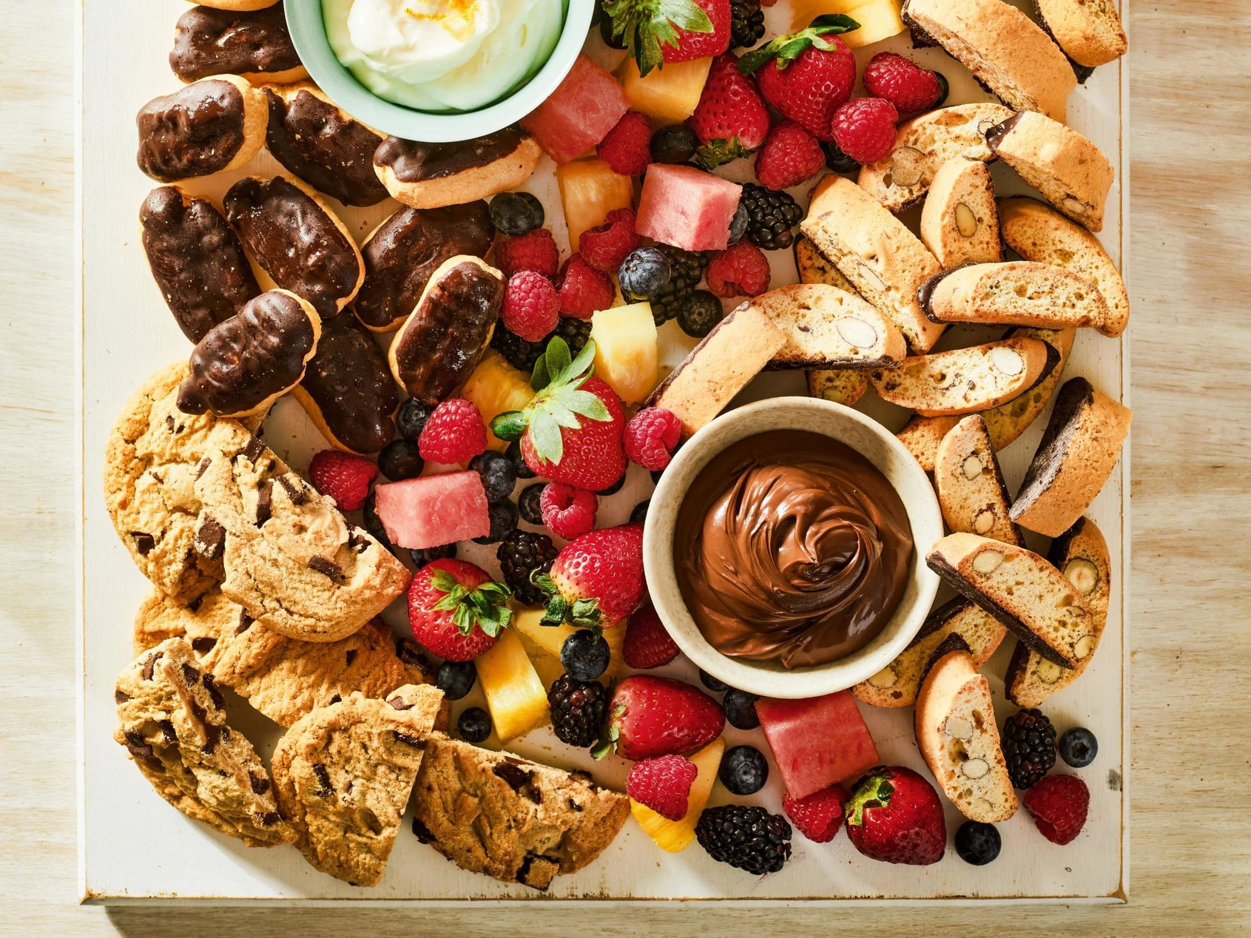 dessert-board-with-fruit-and-cheesecake-dip-scaled.jpg