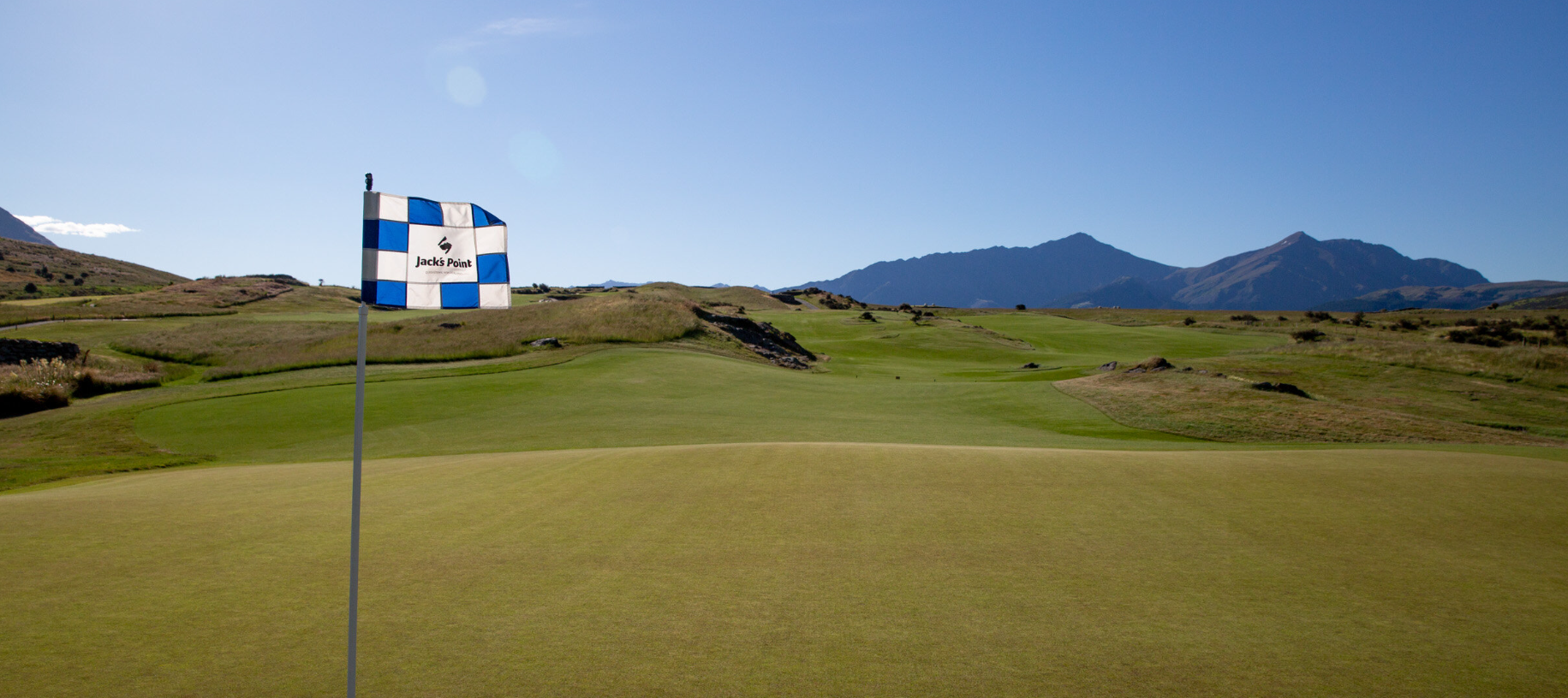 Jacks Point_16th Hole from the Green.png