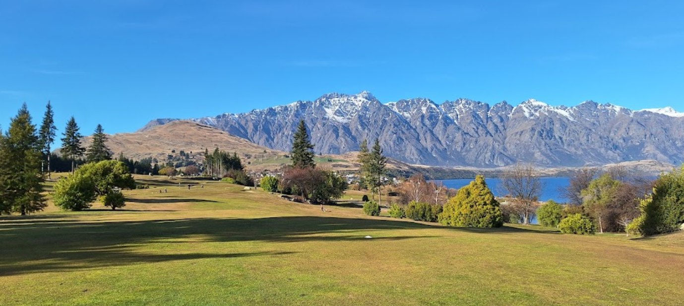 11th Hole at Queenstown Golf Club.png