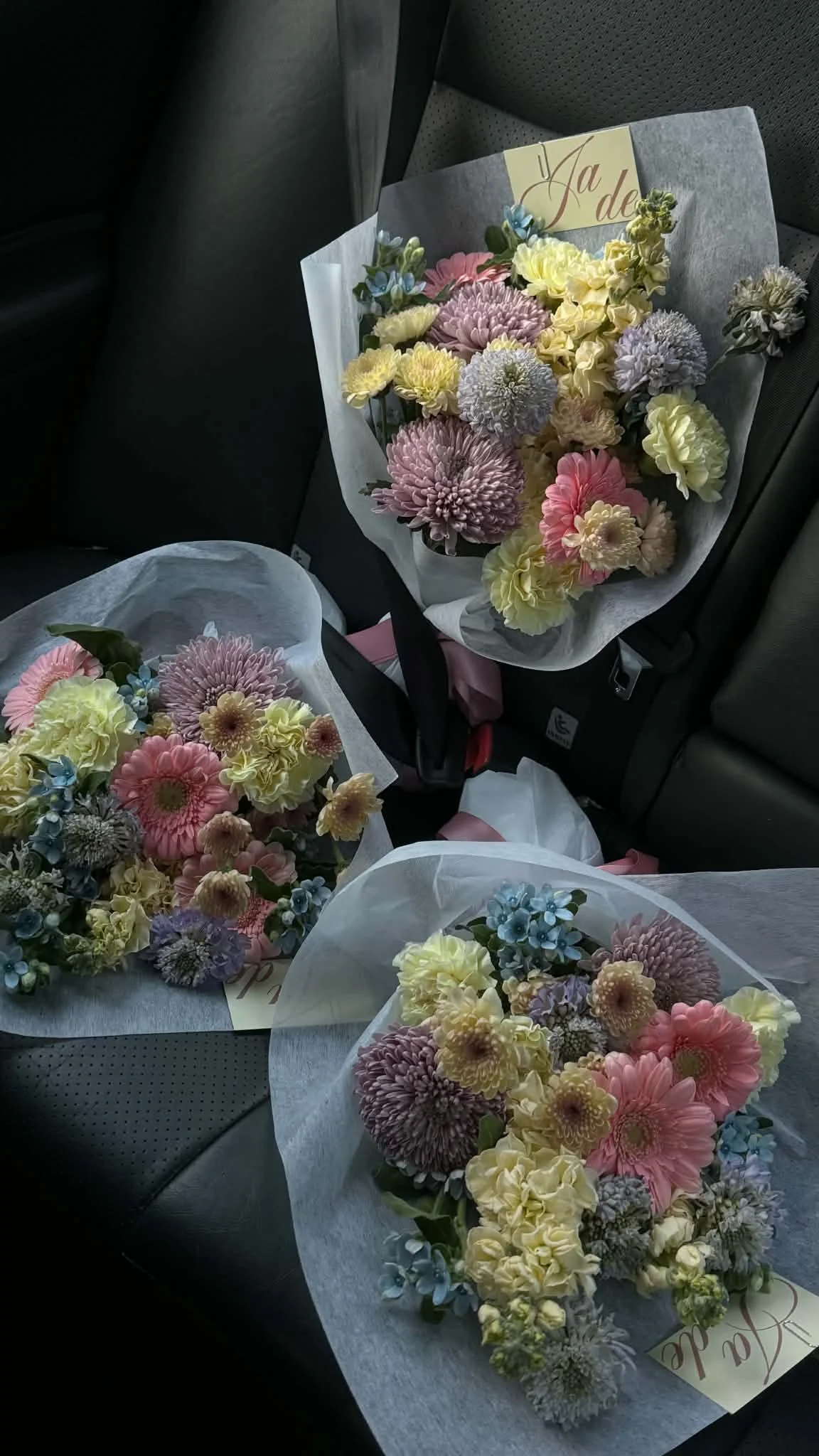 Florist's Choice Bouquet (S/$70, M/$100, L$150))