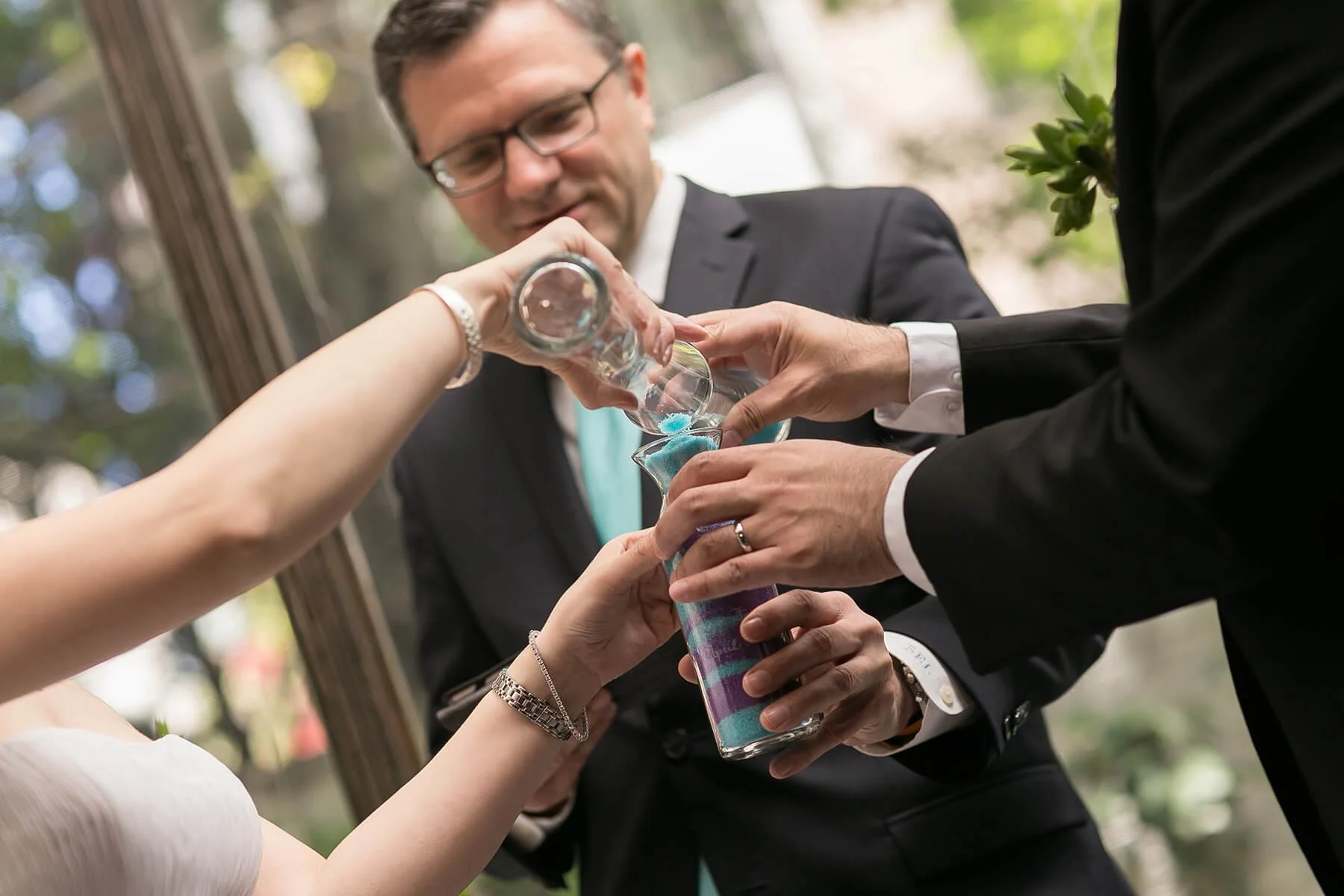 Alyssa_Brian_Bottino_SandCeremony_7429_4x6_small.jpg