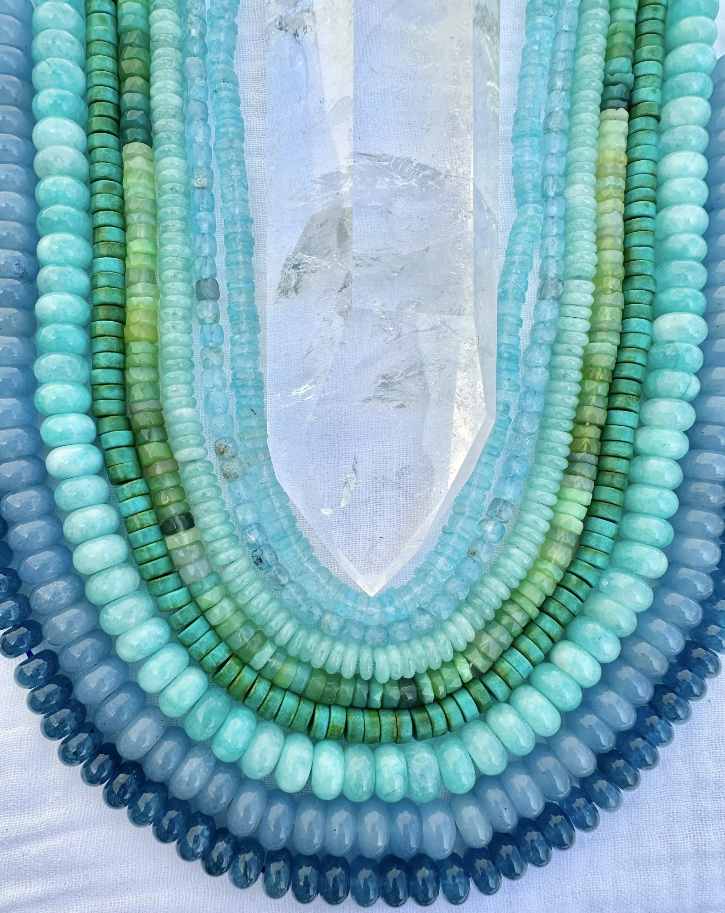 Balii_crystals_blue_lagoon_1.jpg