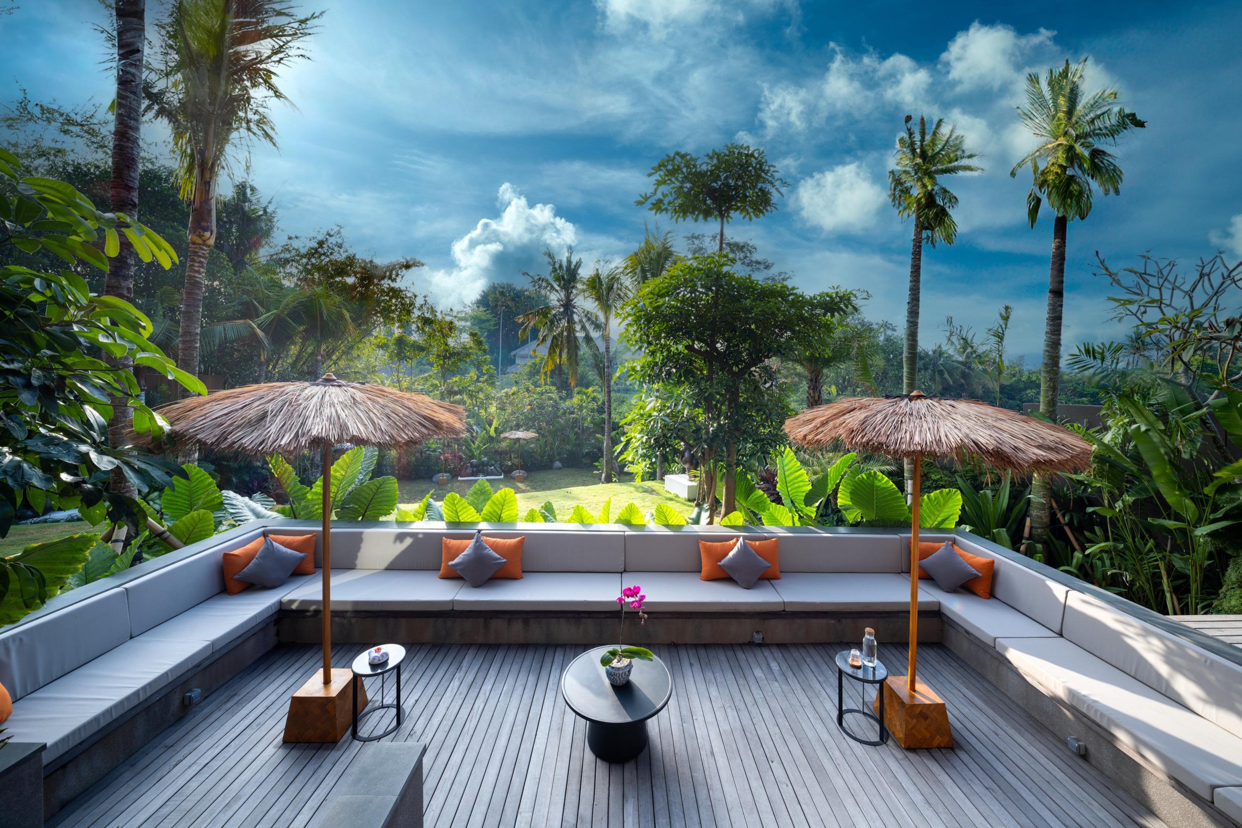 Akashi Residence Outdoor Lounge
