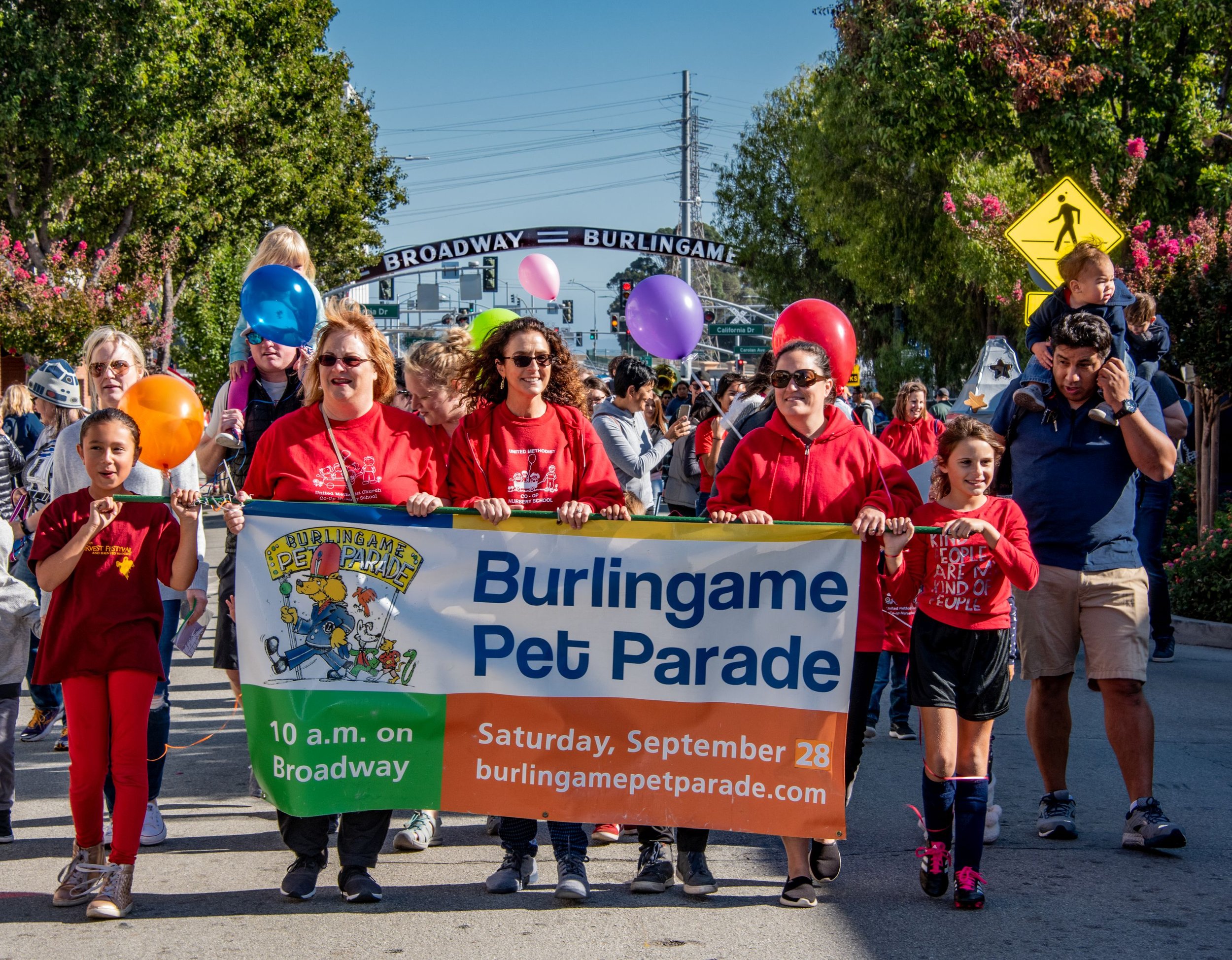 Start of parade 2019_by Susan Munroe.jpg