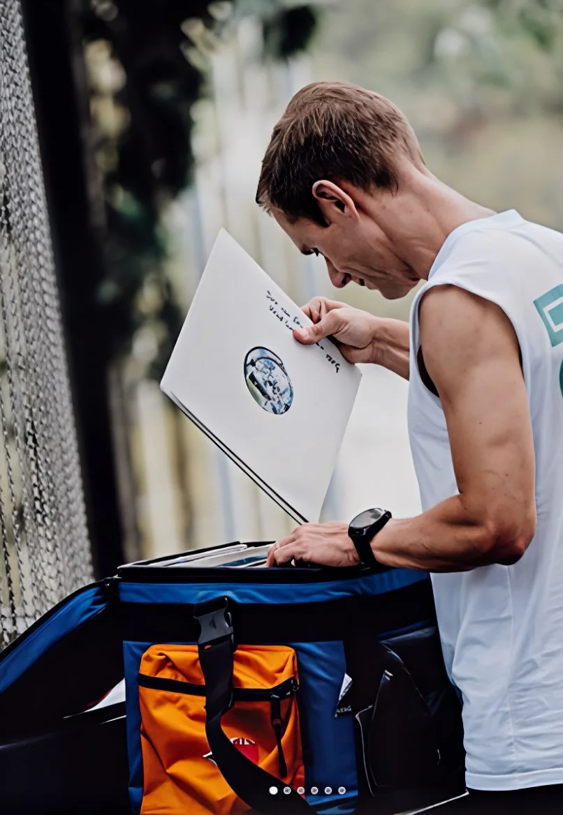Armin Van Buren presses vinyl for UNVRS residency