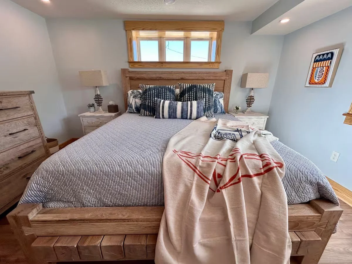 Ocean Spray - Bedroom 1 - Close