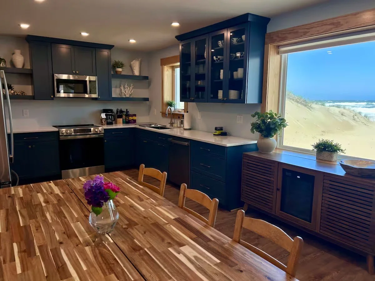 Ocean Spray - Dining Area