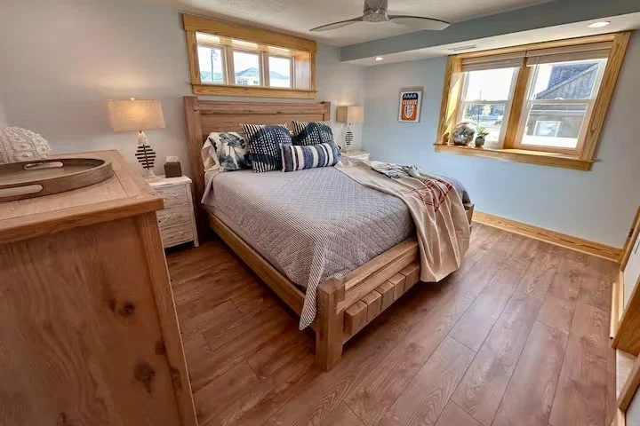 Ocean Spray - Bedroom 1 - Wide