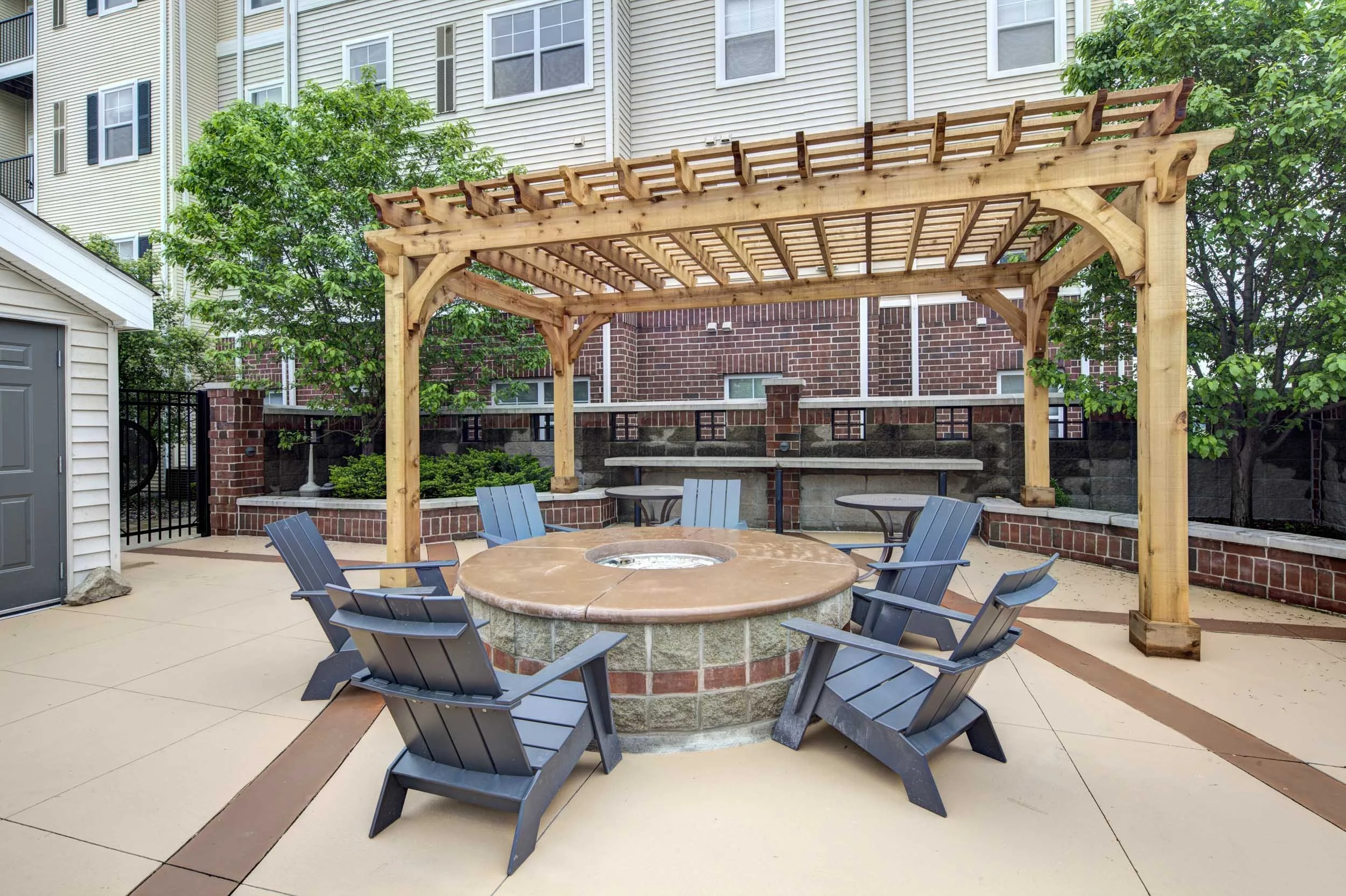 University Commons | UMN Off-Campus Apartments | Fire Pit