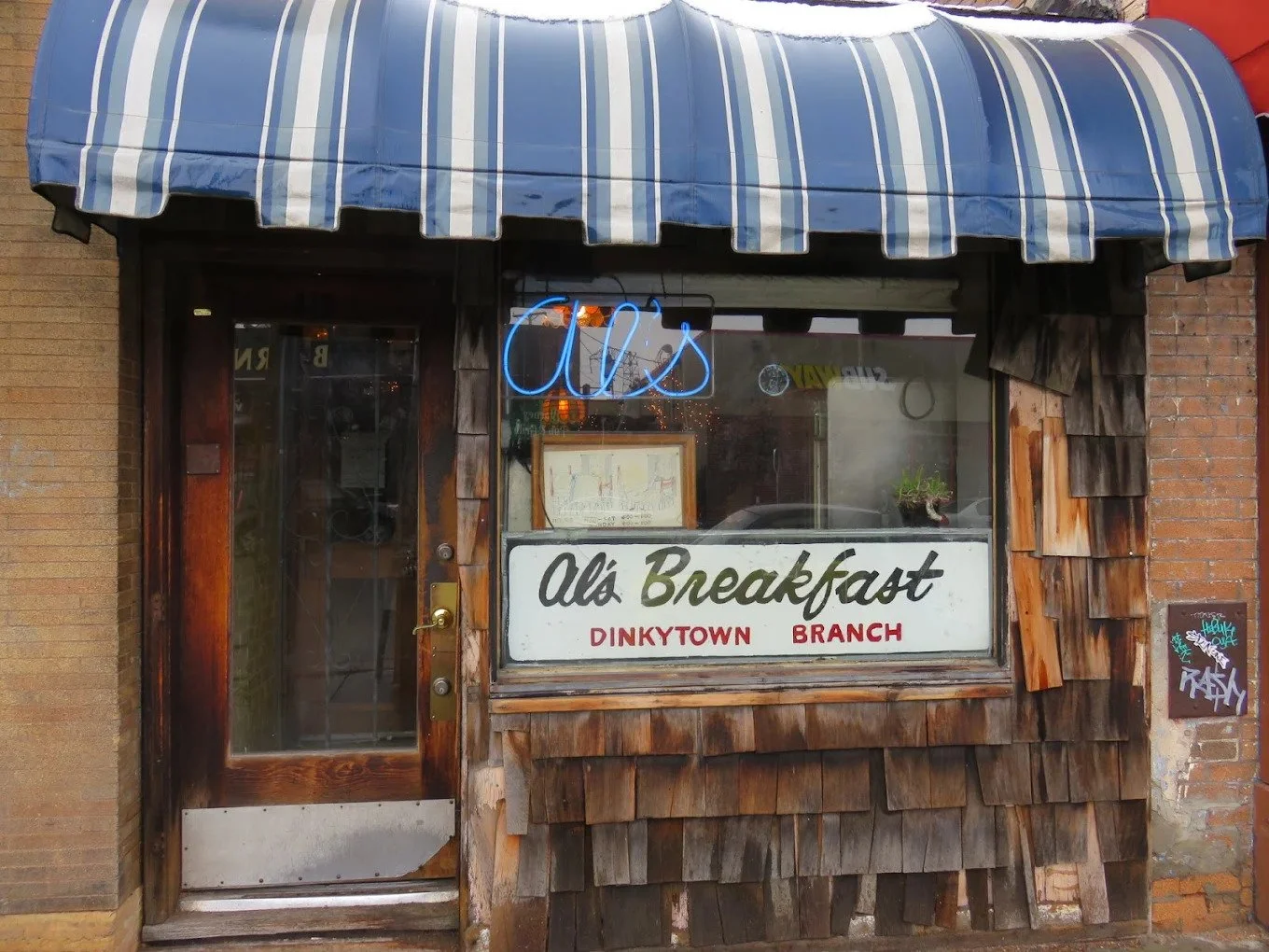 Kick off your morning with a classic breakfast at Al&rsquo;s just steps from your daily routine 🍳 

#Dinkytown #BreakfastSpot #UMNStudents #MinneapolisEats