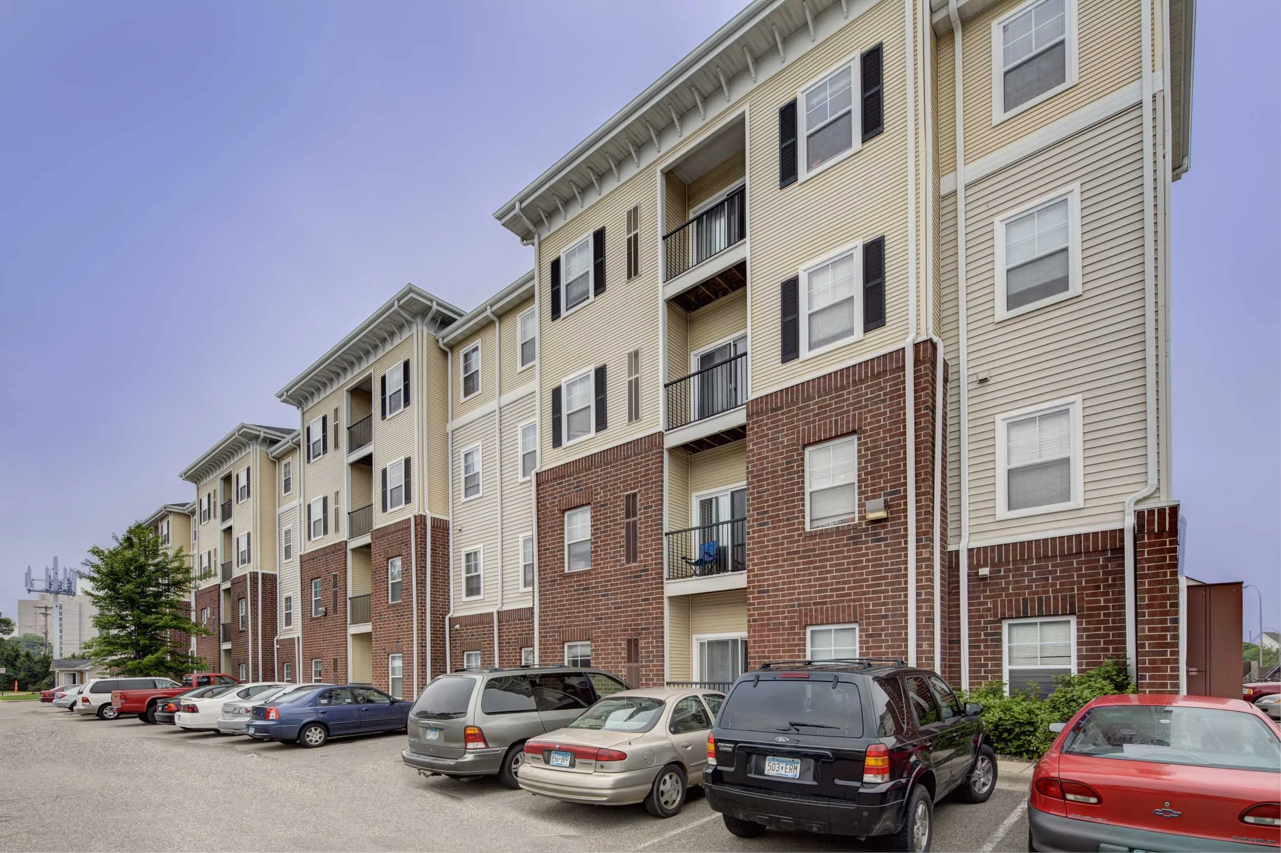 University Commons | UMN Off-Campus Apartments | Apartment Exterior
