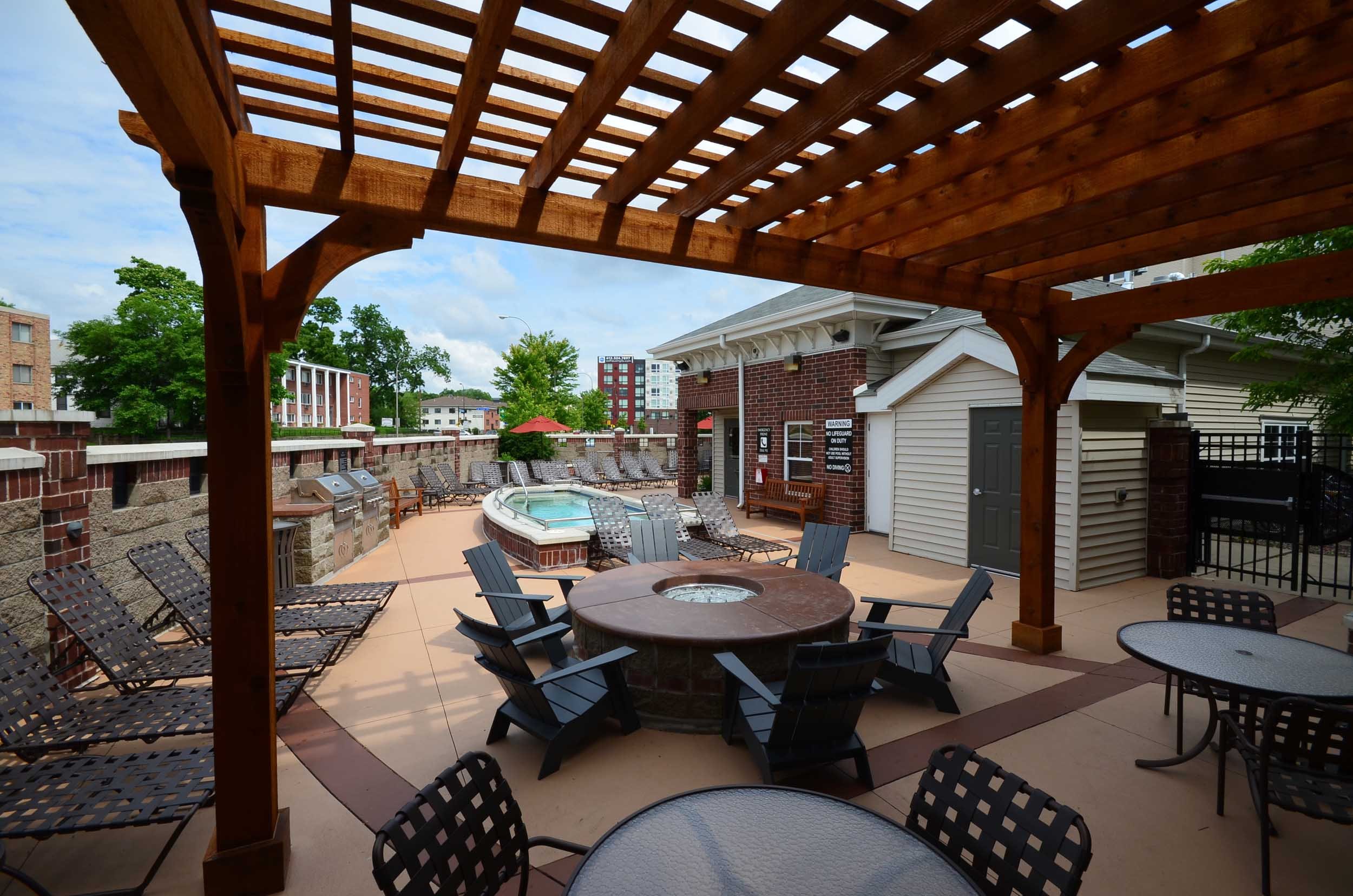 University Commons | UMN Off-Campus Apartments | Fire Pit and Hot Tub
