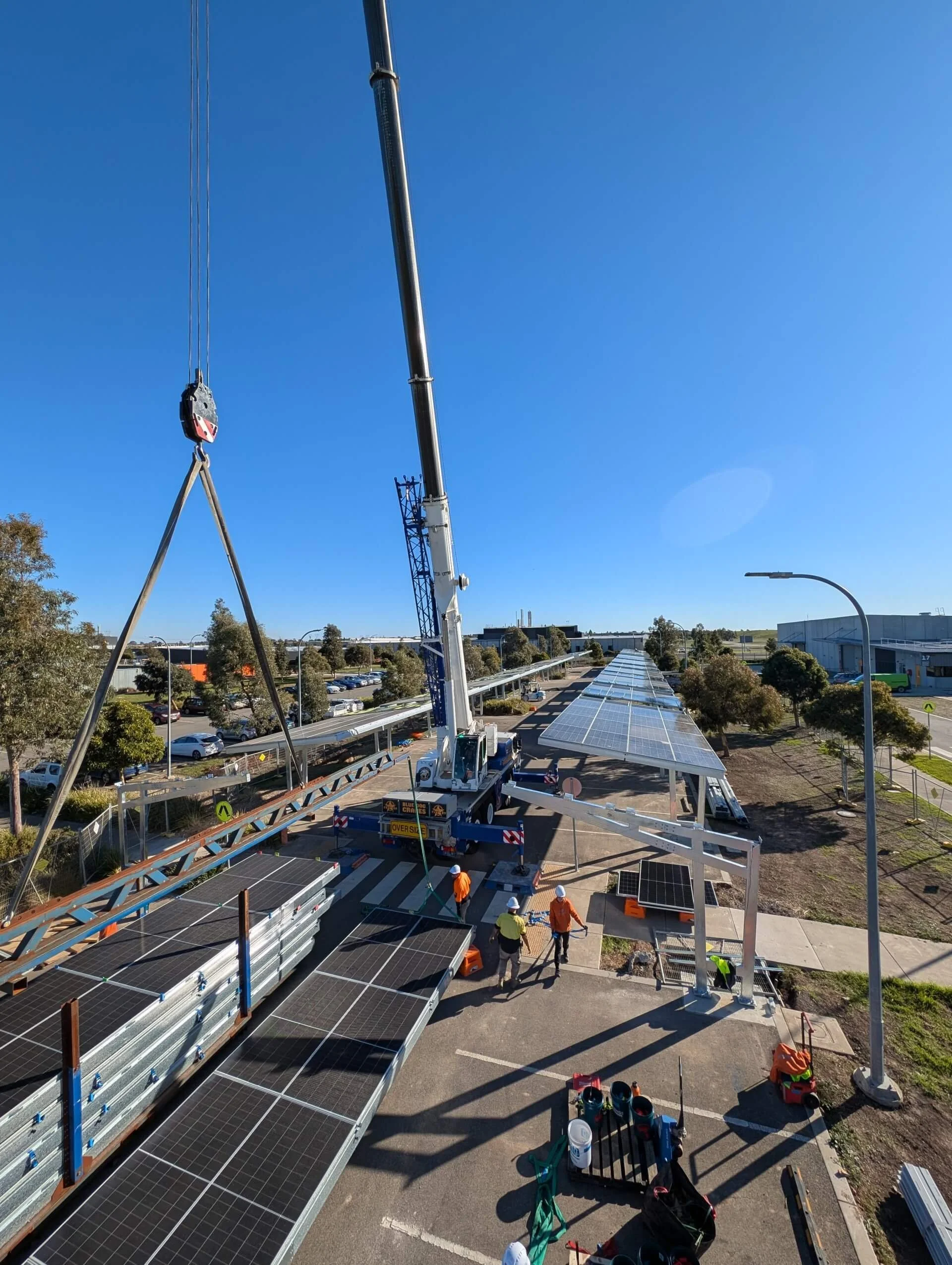 Solar canopies for EPC Partners. 20 MWp annual factory capacity ready to absorb your pipeline. One subcontractor, one system, rapid proposal turnaround.