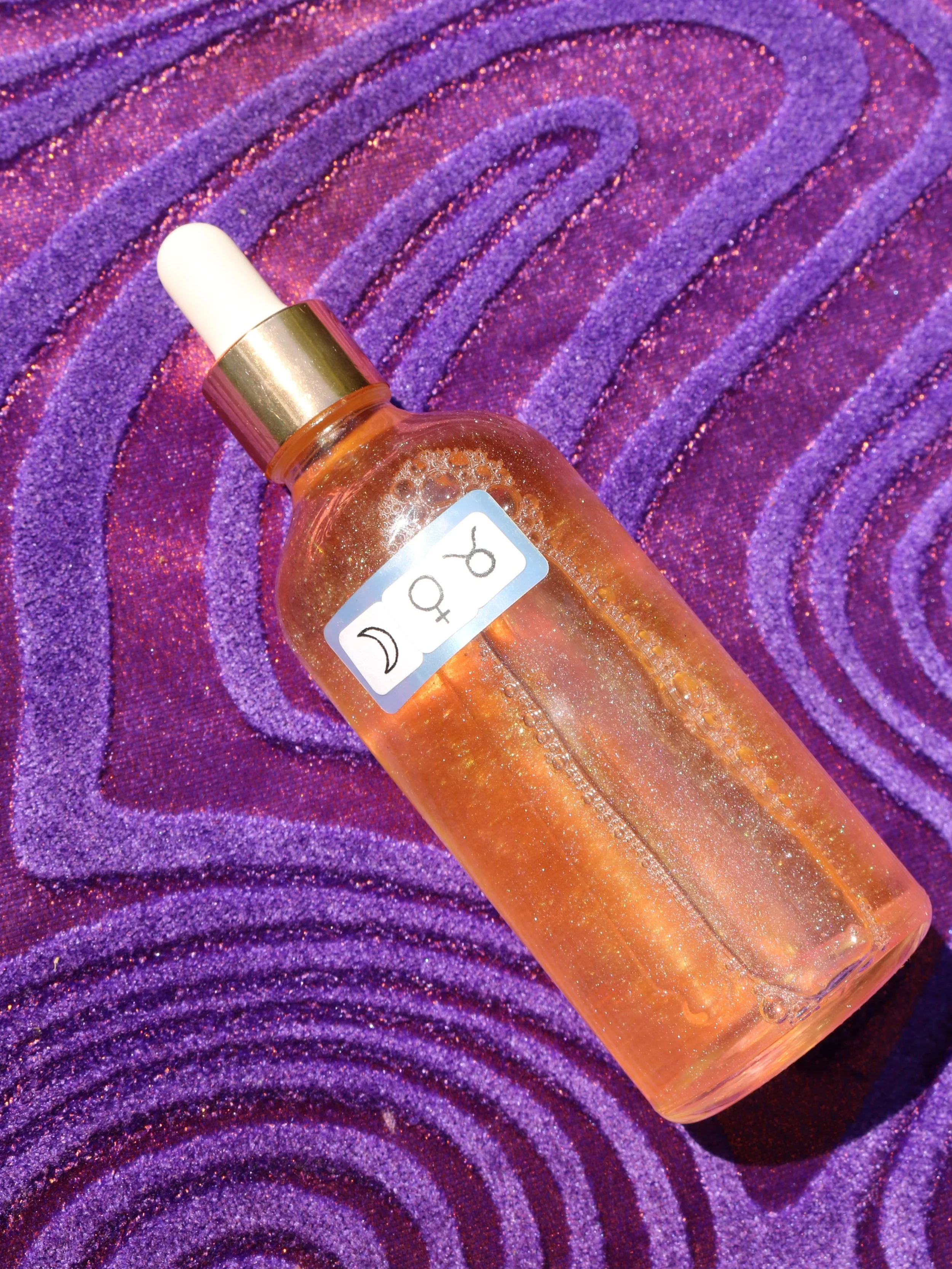 cleopatra oil