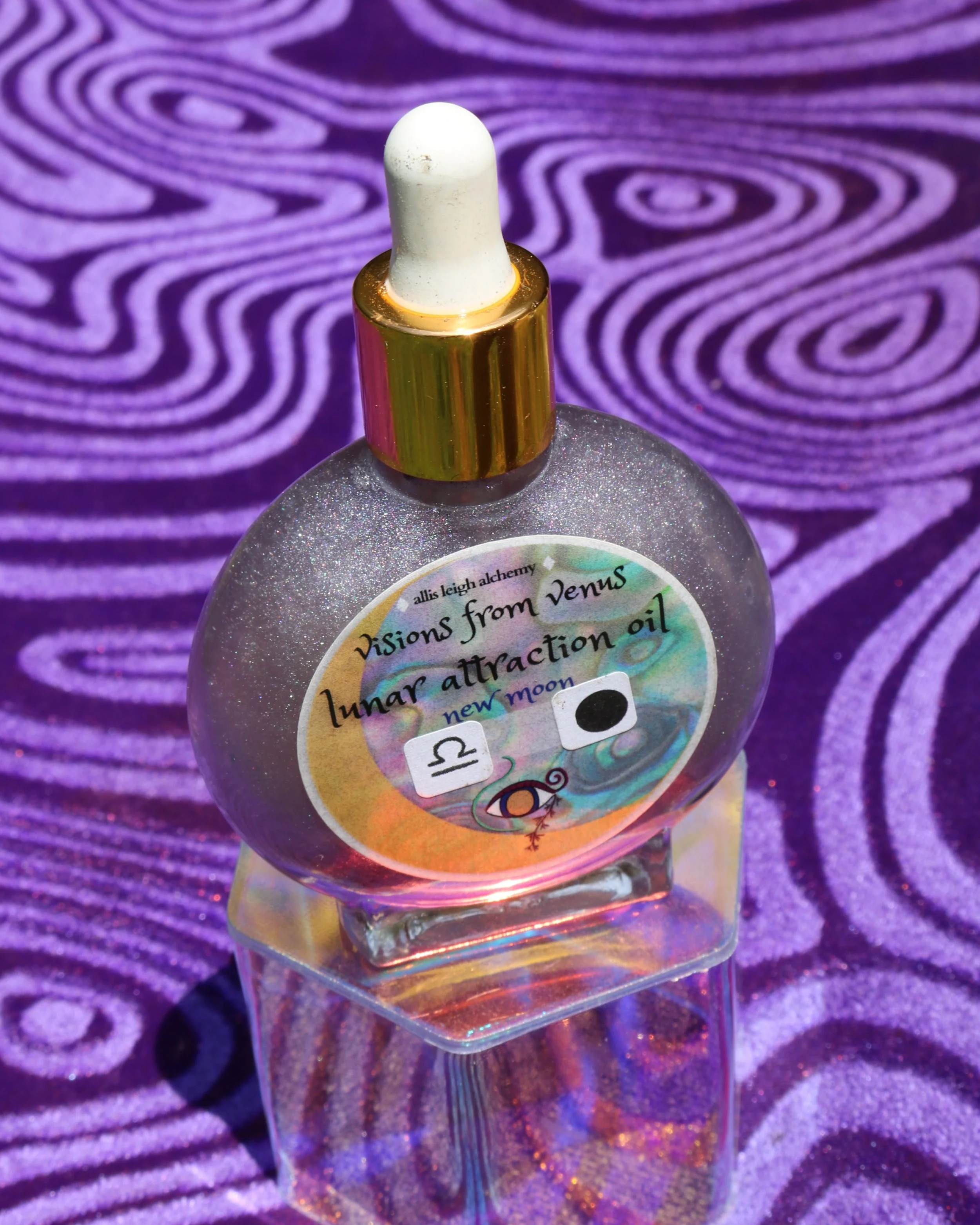 libra lunar attraction oil