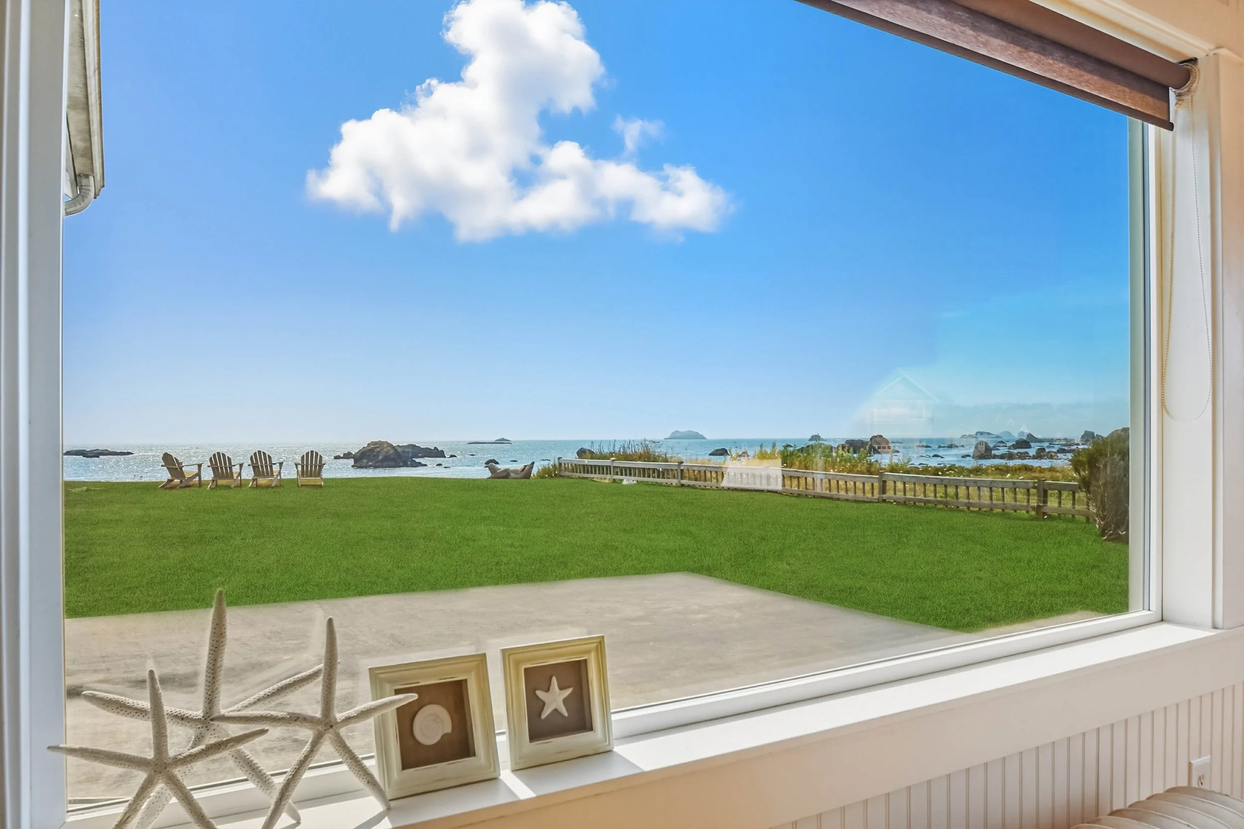14-Outside Living Room Window.jpg