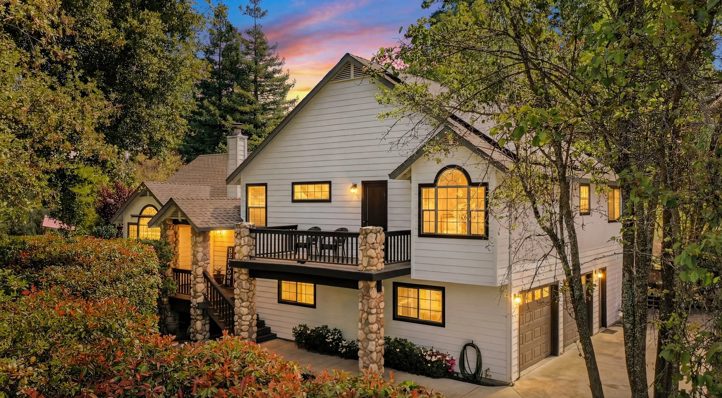 Foothills Family Residence