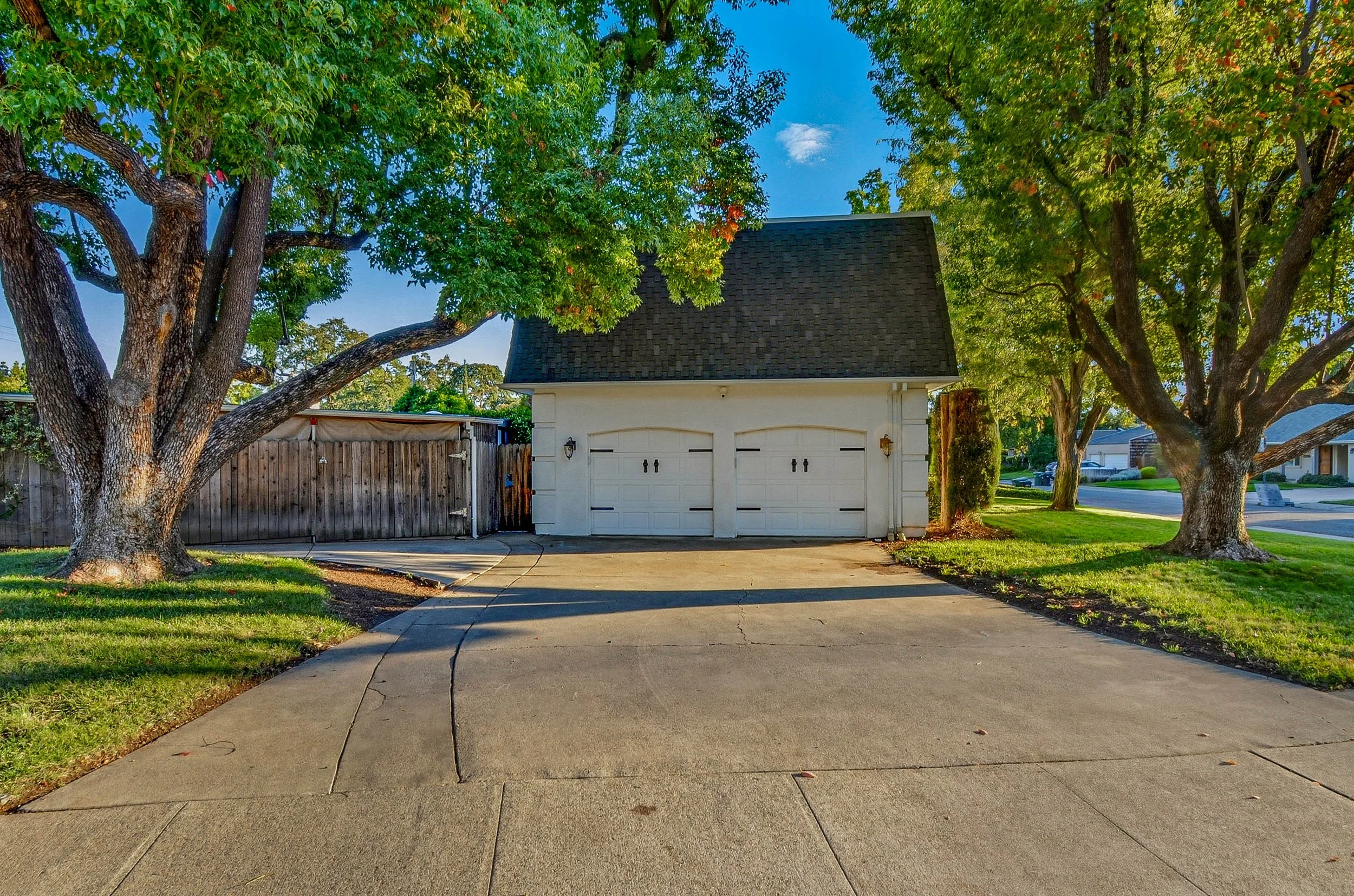 23-2727 Lacy Ln-64.jpg