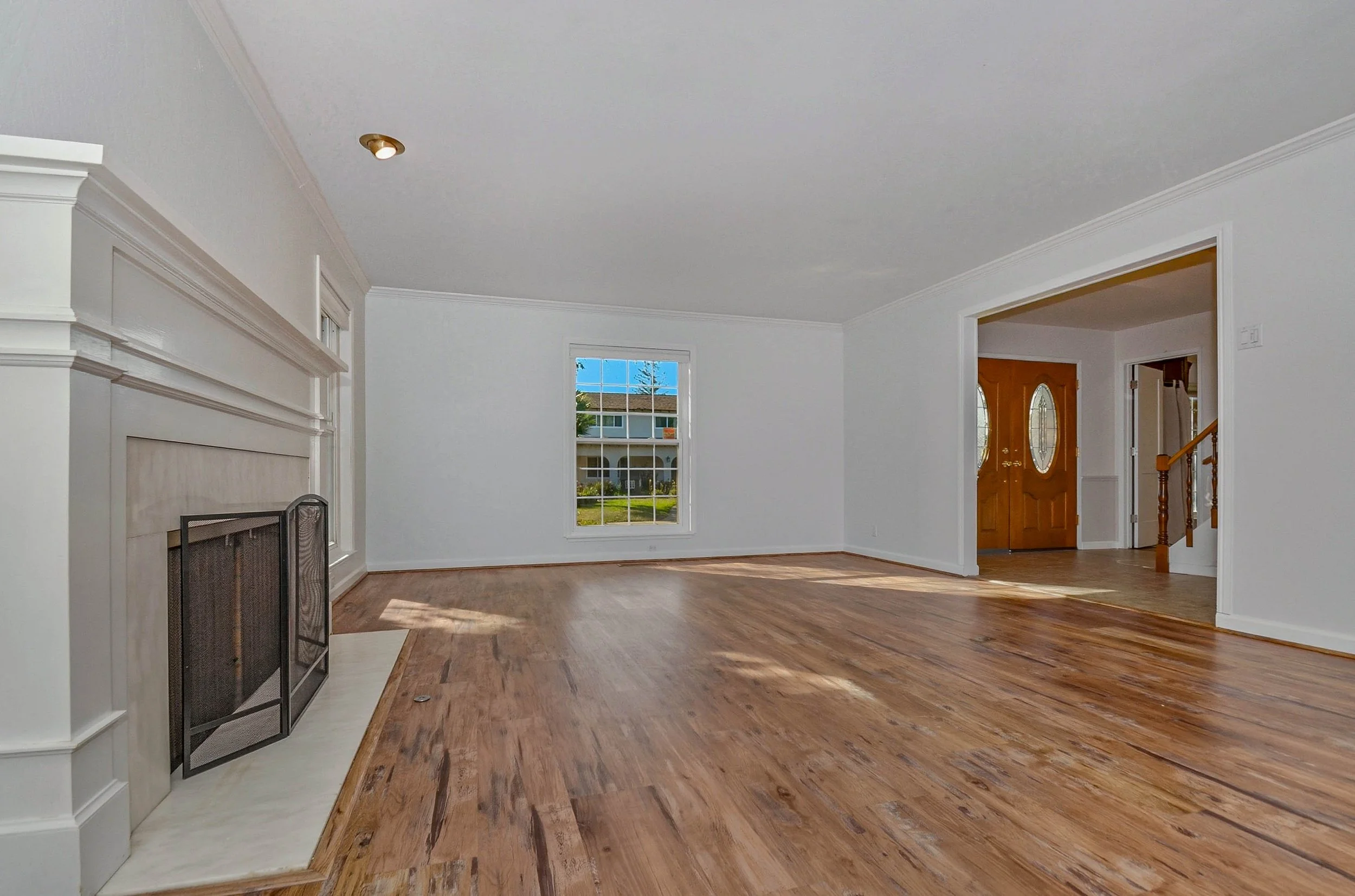 10-2727 Lacy Ln-5.jpg