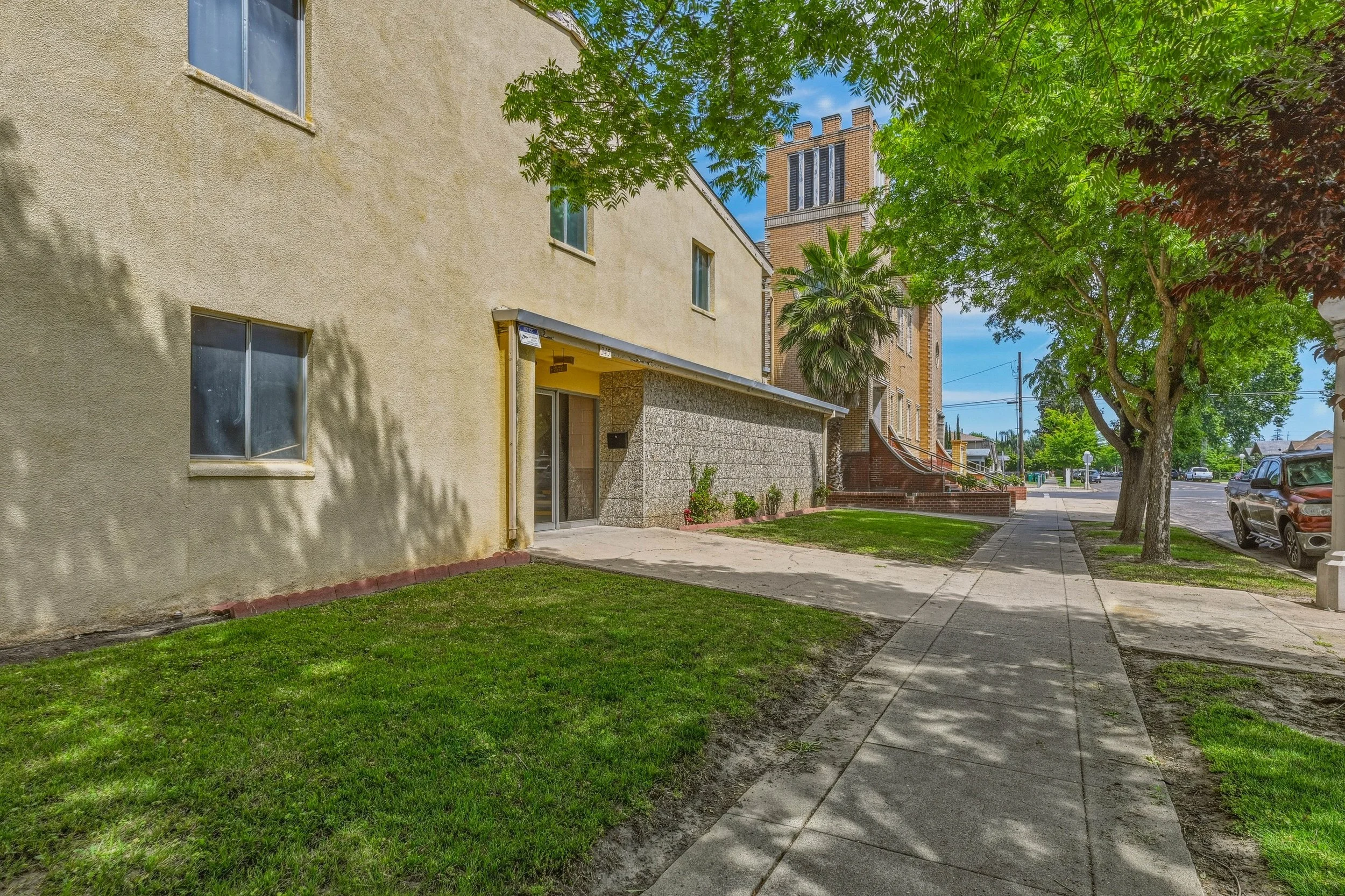 12-E Elm-60.jpg