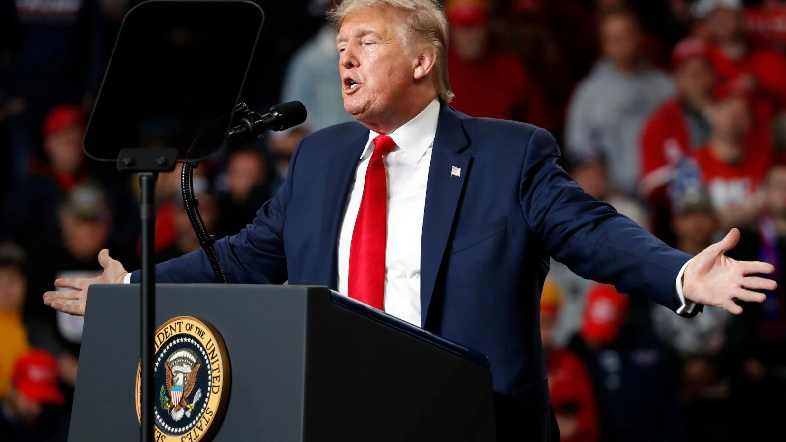 examining whether fascist traits apply to-donald trumps leadership