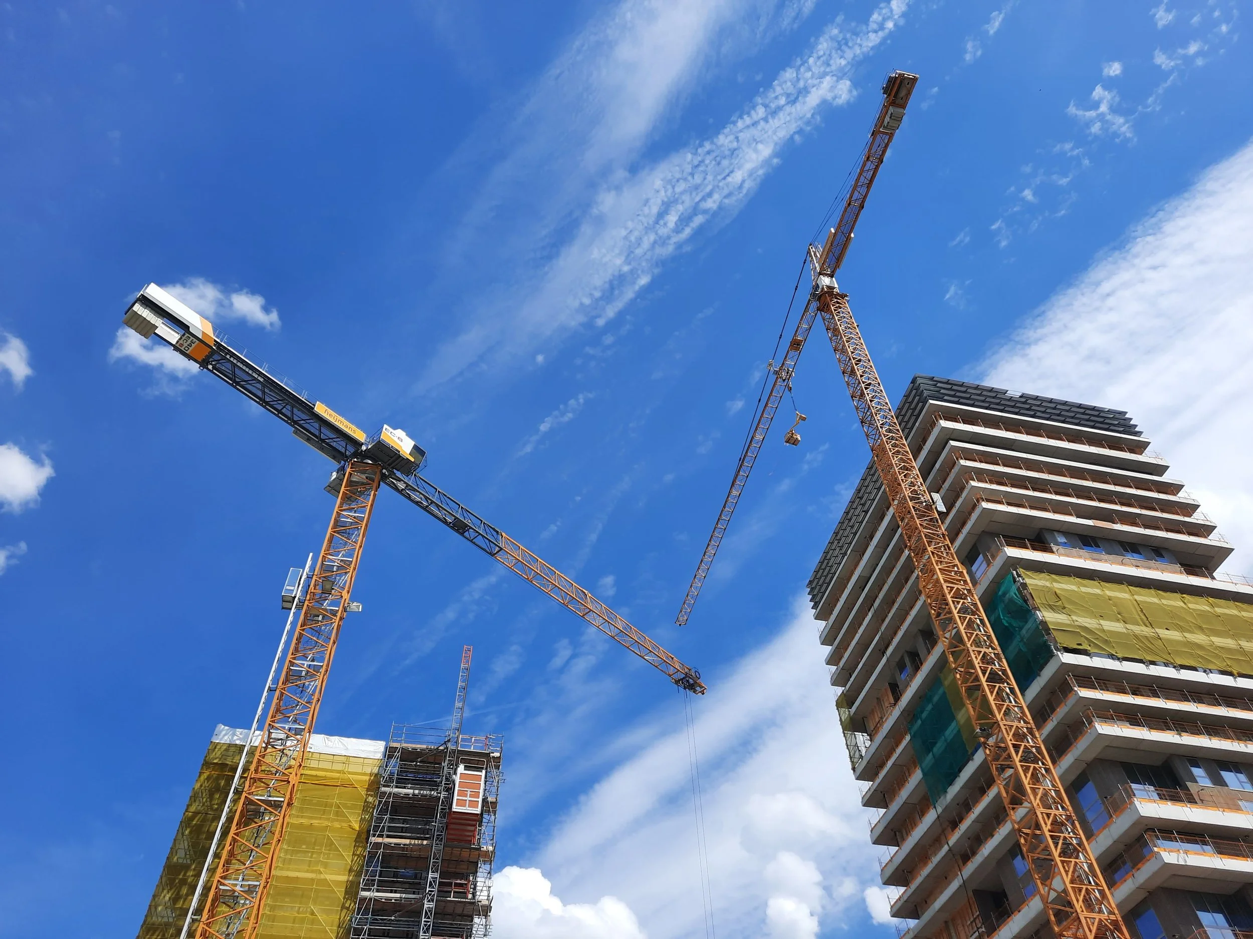 Building Services Engineer vs Building Services Engineering Consultant: What's the Difference?