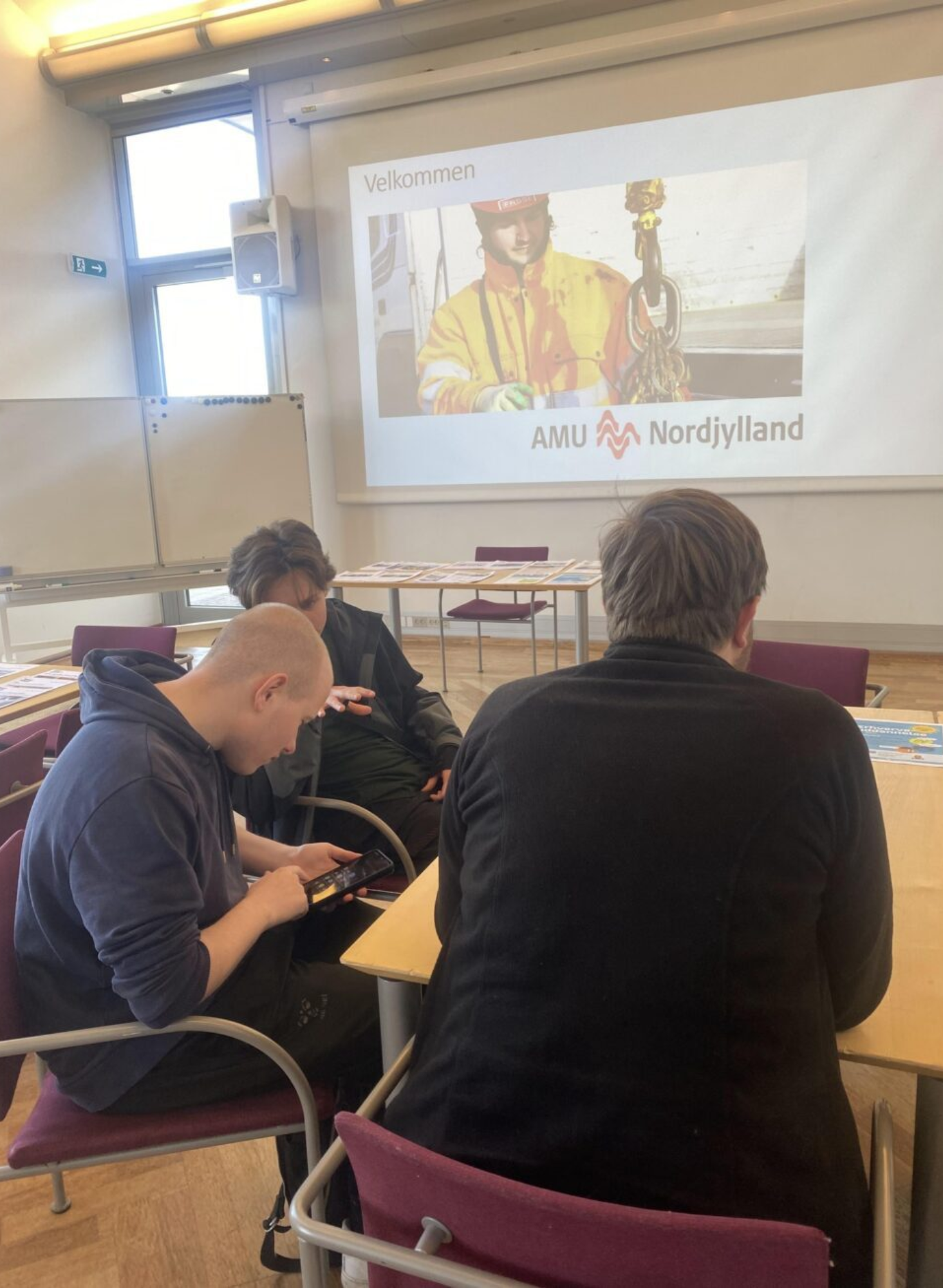 Tema – brobygning til uddannelse.