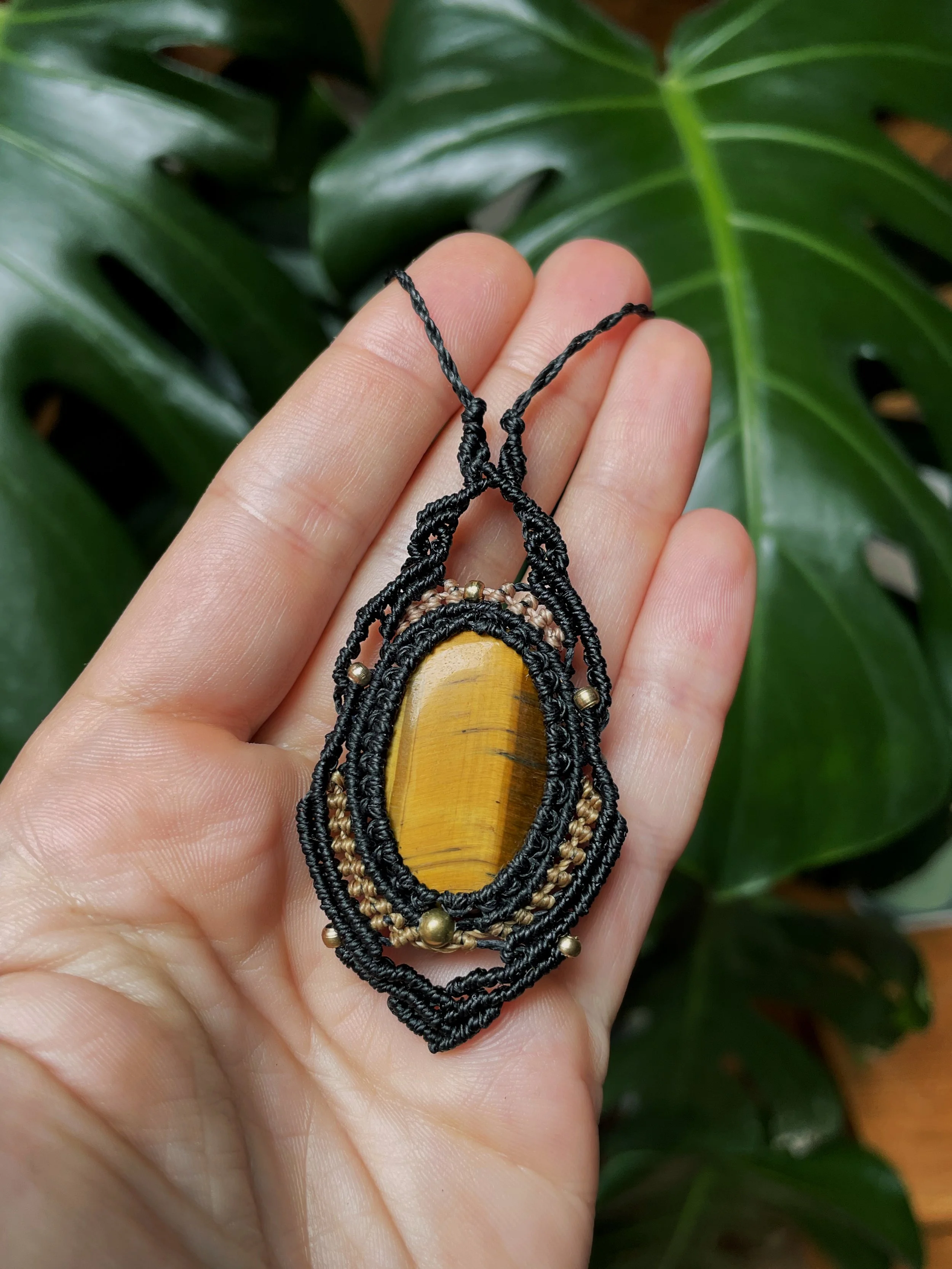 tiger eye.jpg