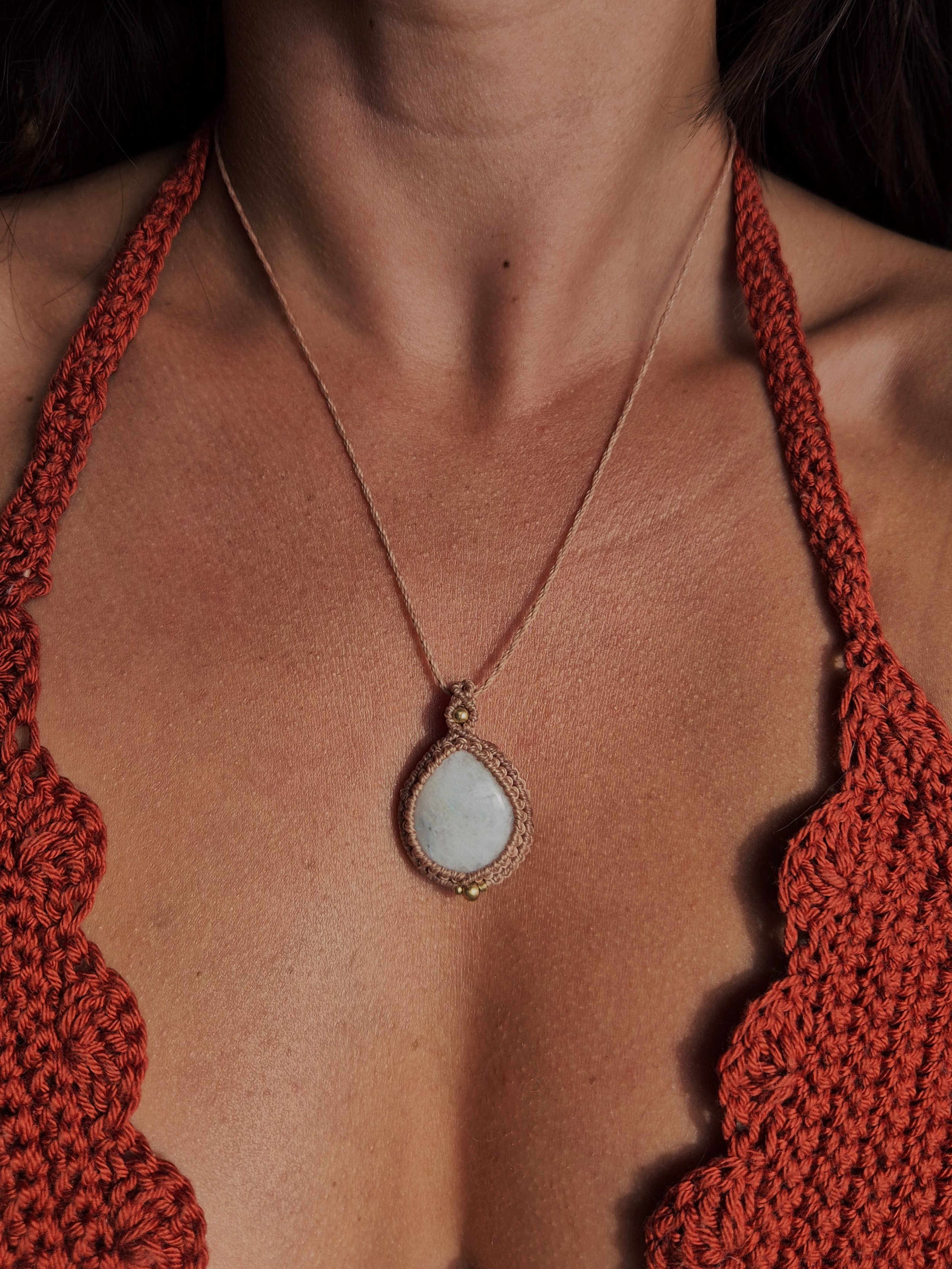 Simple moonstone necklace