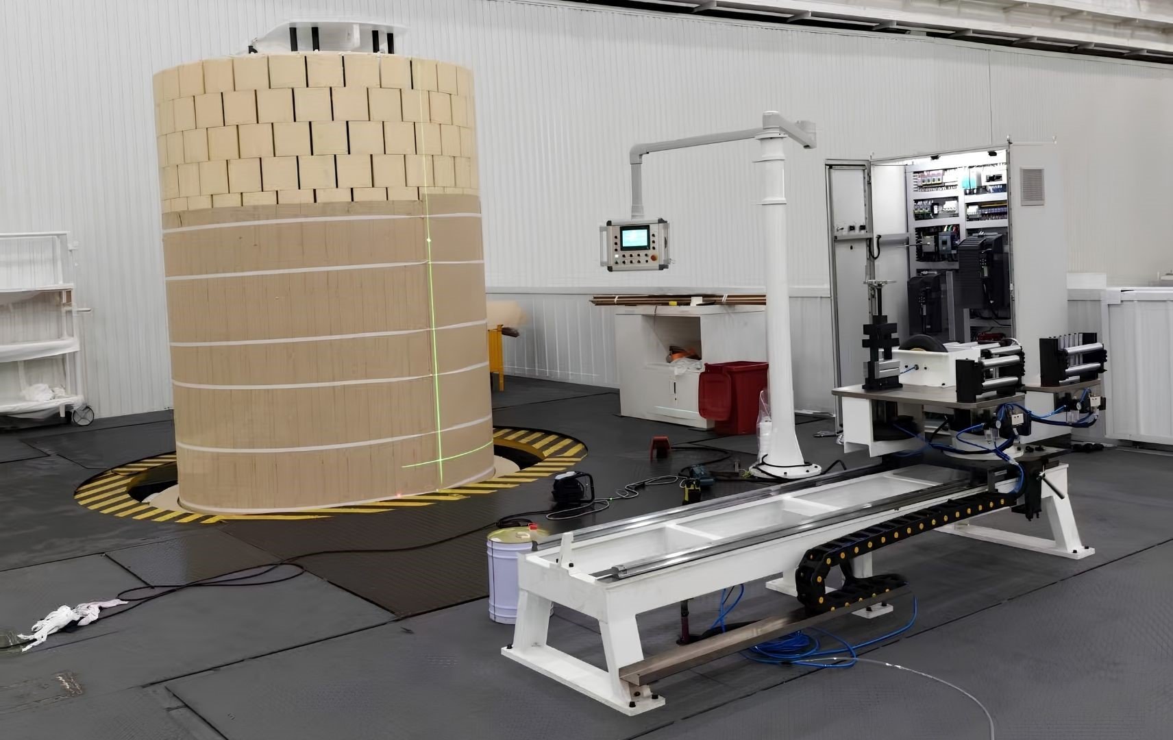 Vertical winding machine