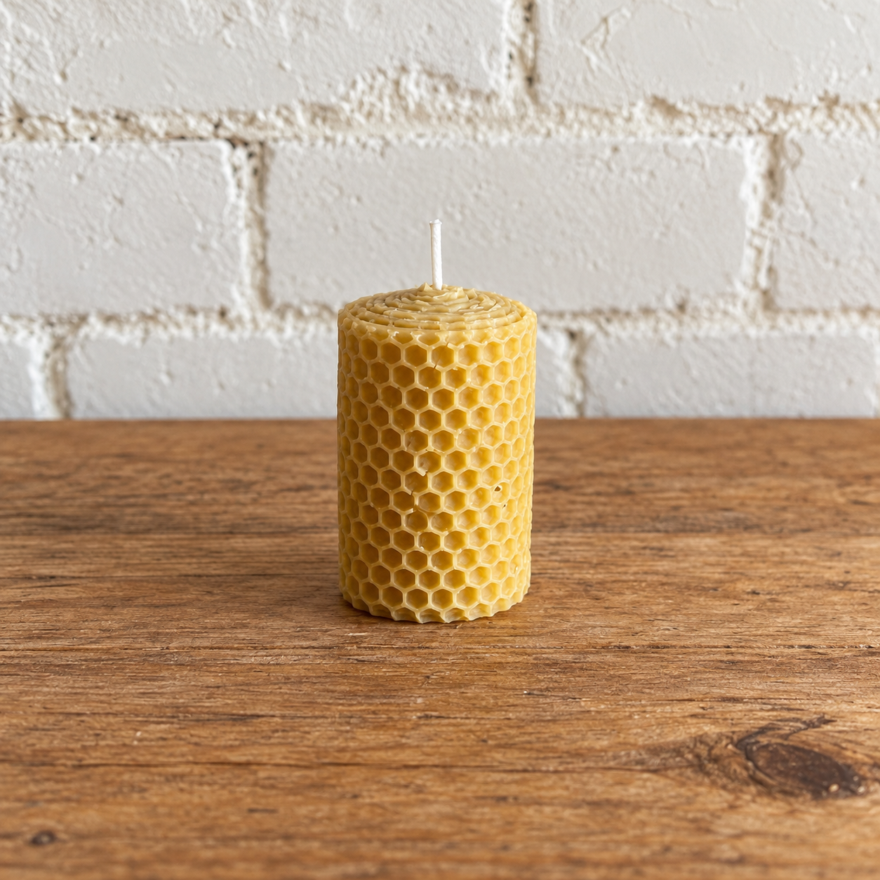 Cross Bank Beeswax Candle No.5