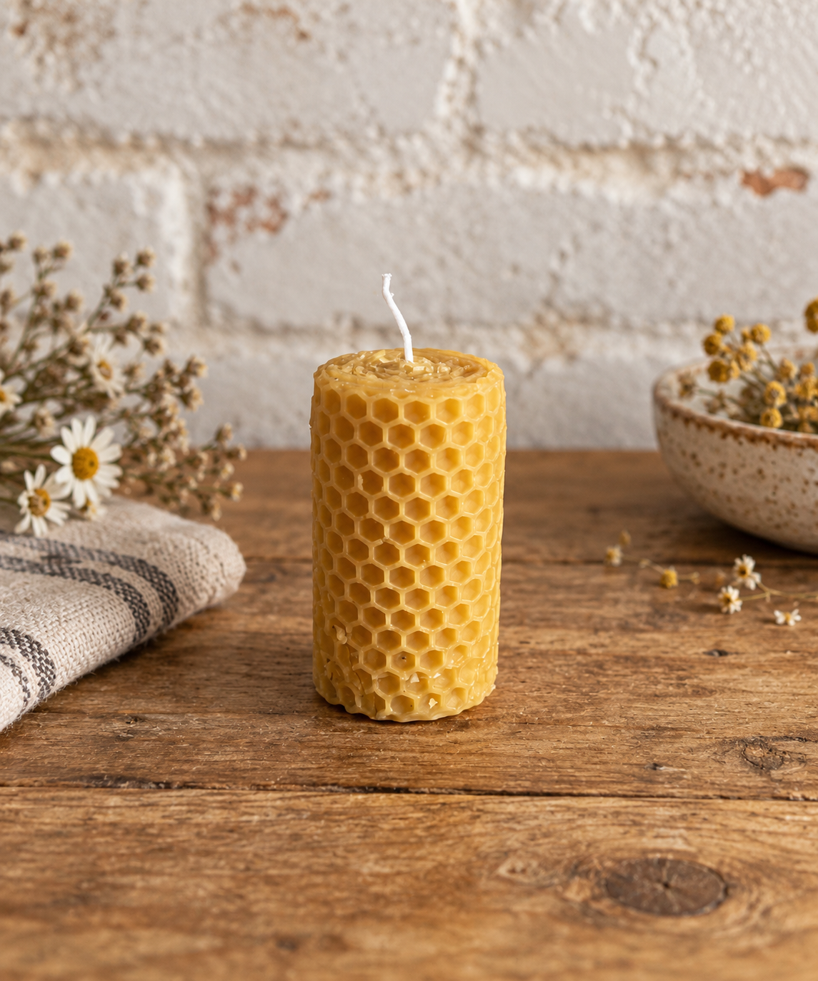 Cross Bank Beeswax Candle No. 9