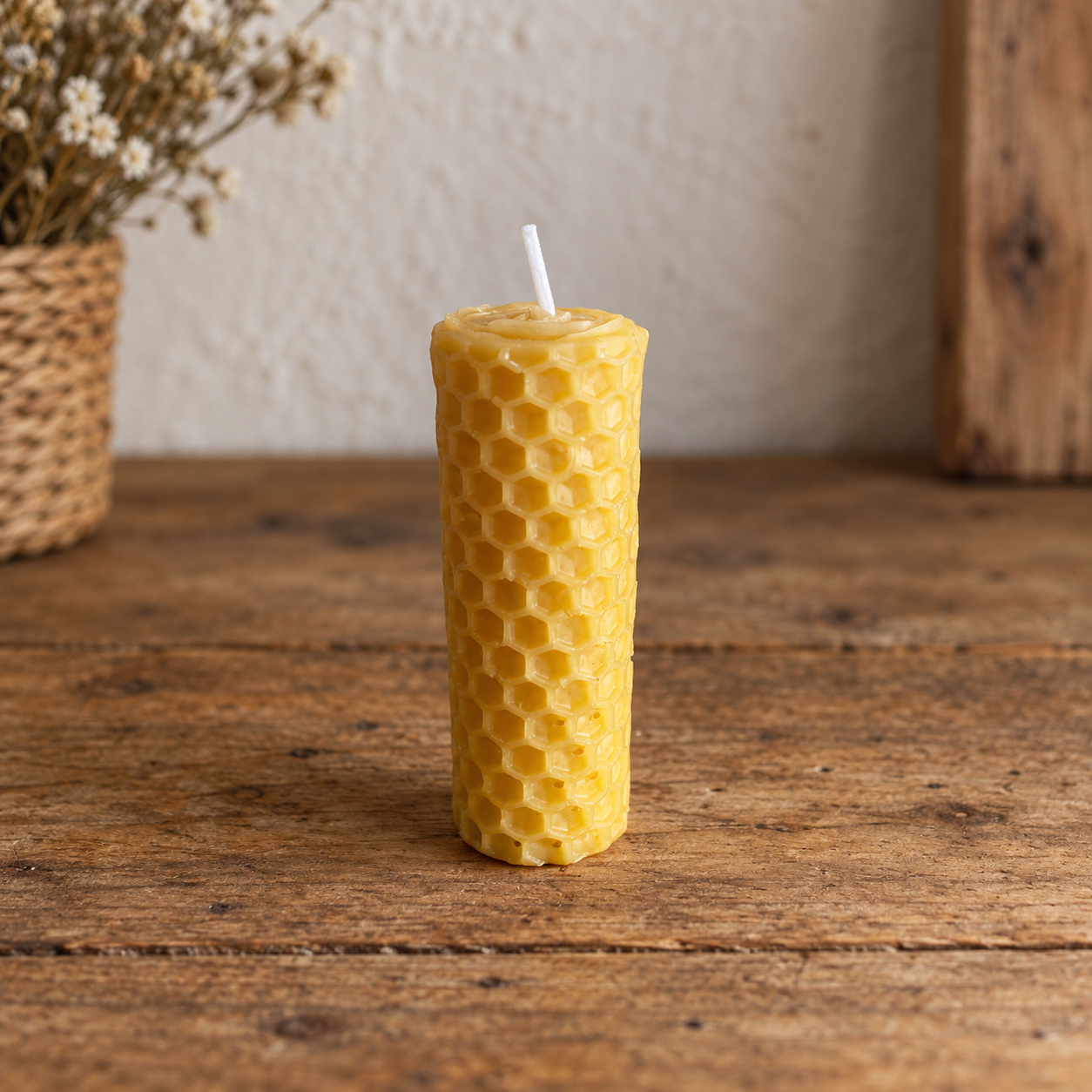 Cross Bank Beeswax Candle No 2